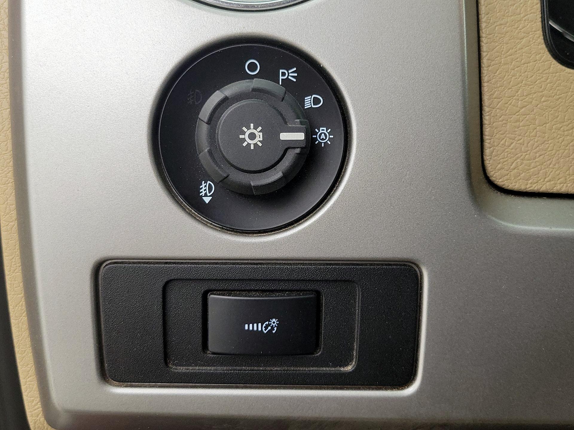 Thumbnail: 2014 Ford F-150 - 13