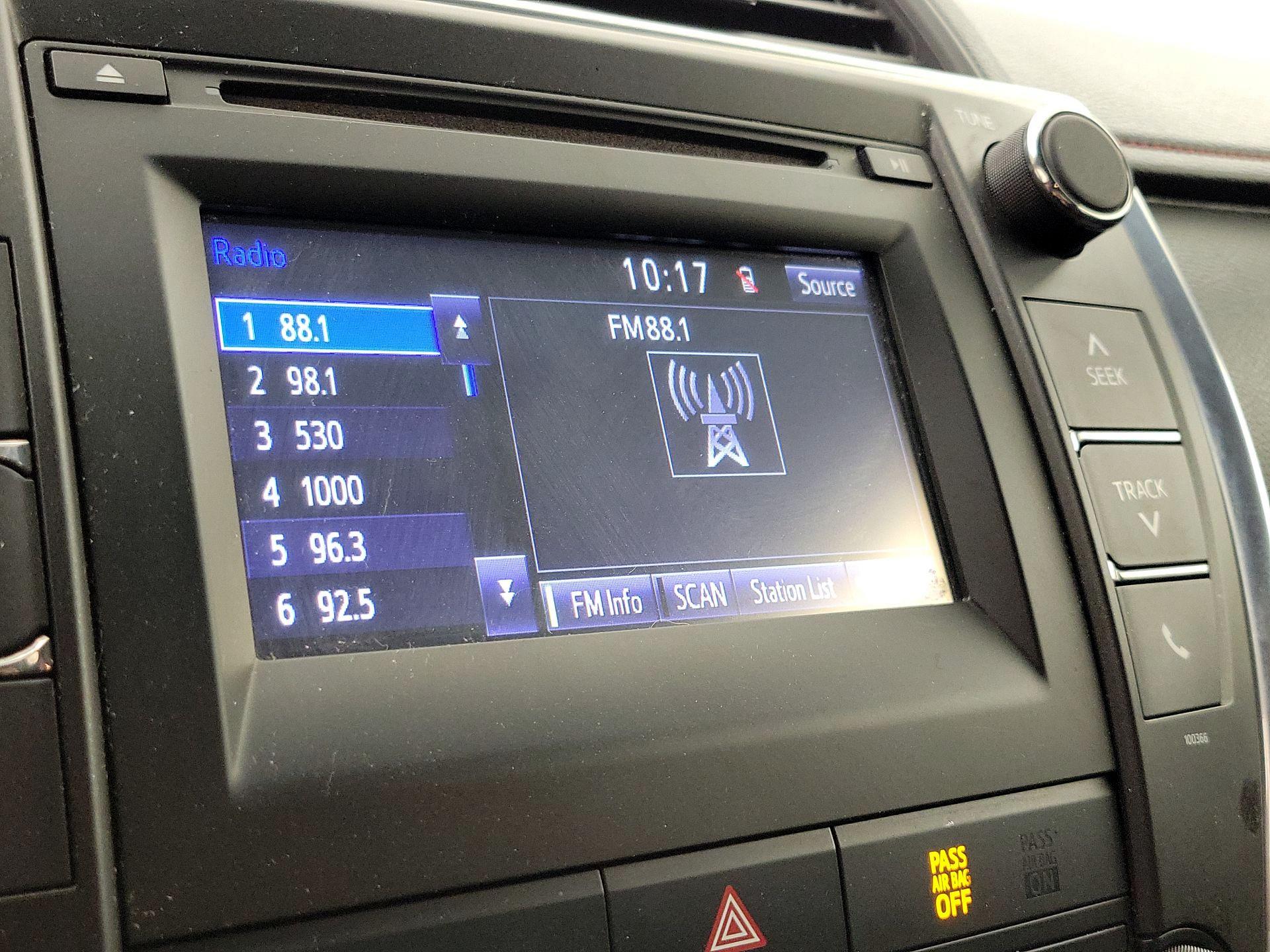 Thumbnail: 2015 Toyota Camry - 15