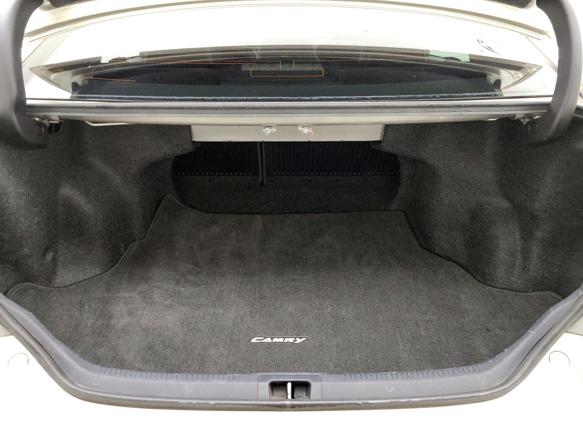 Thumbnail: 2015 Toyota Camry - 20