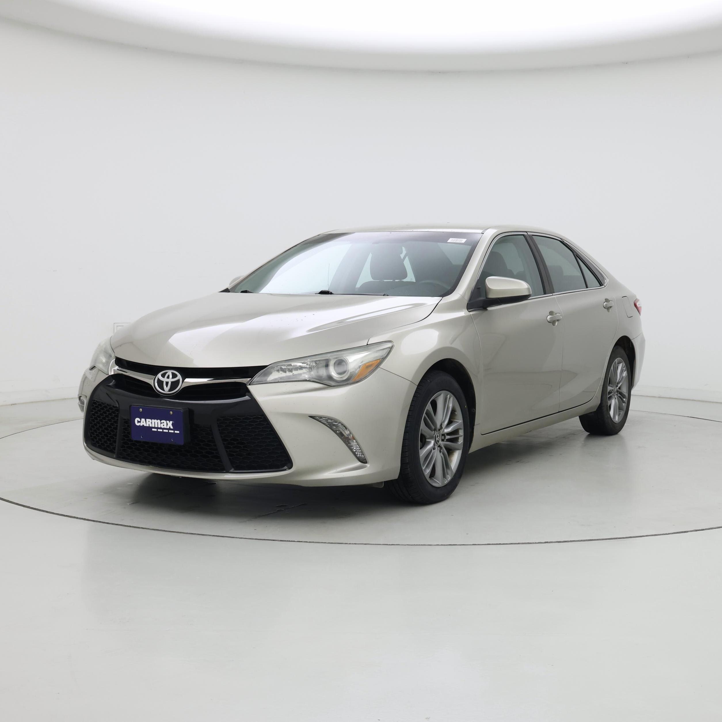 Thumbnail: 2015 Toyota Camry - 4