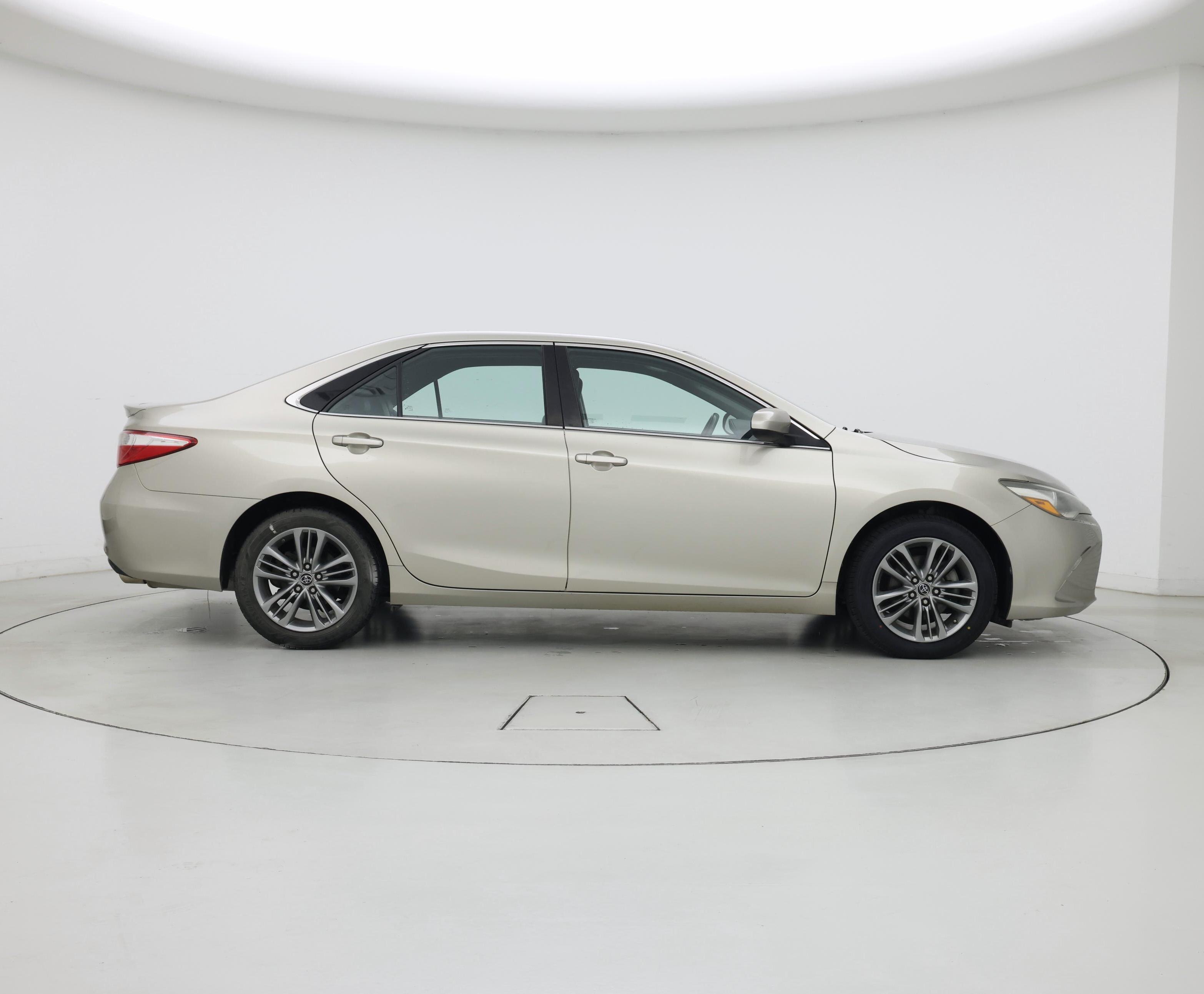 Thumbnail: 2015 Toyota Camry - 7