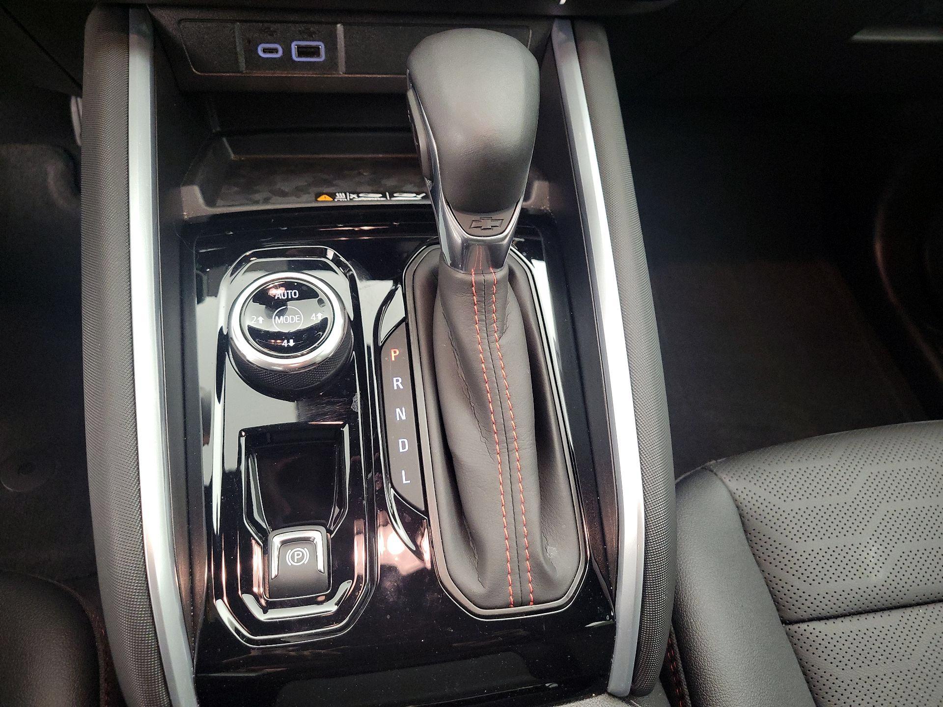 Thumbnail: 2025 Chevrolet Colorado - 18