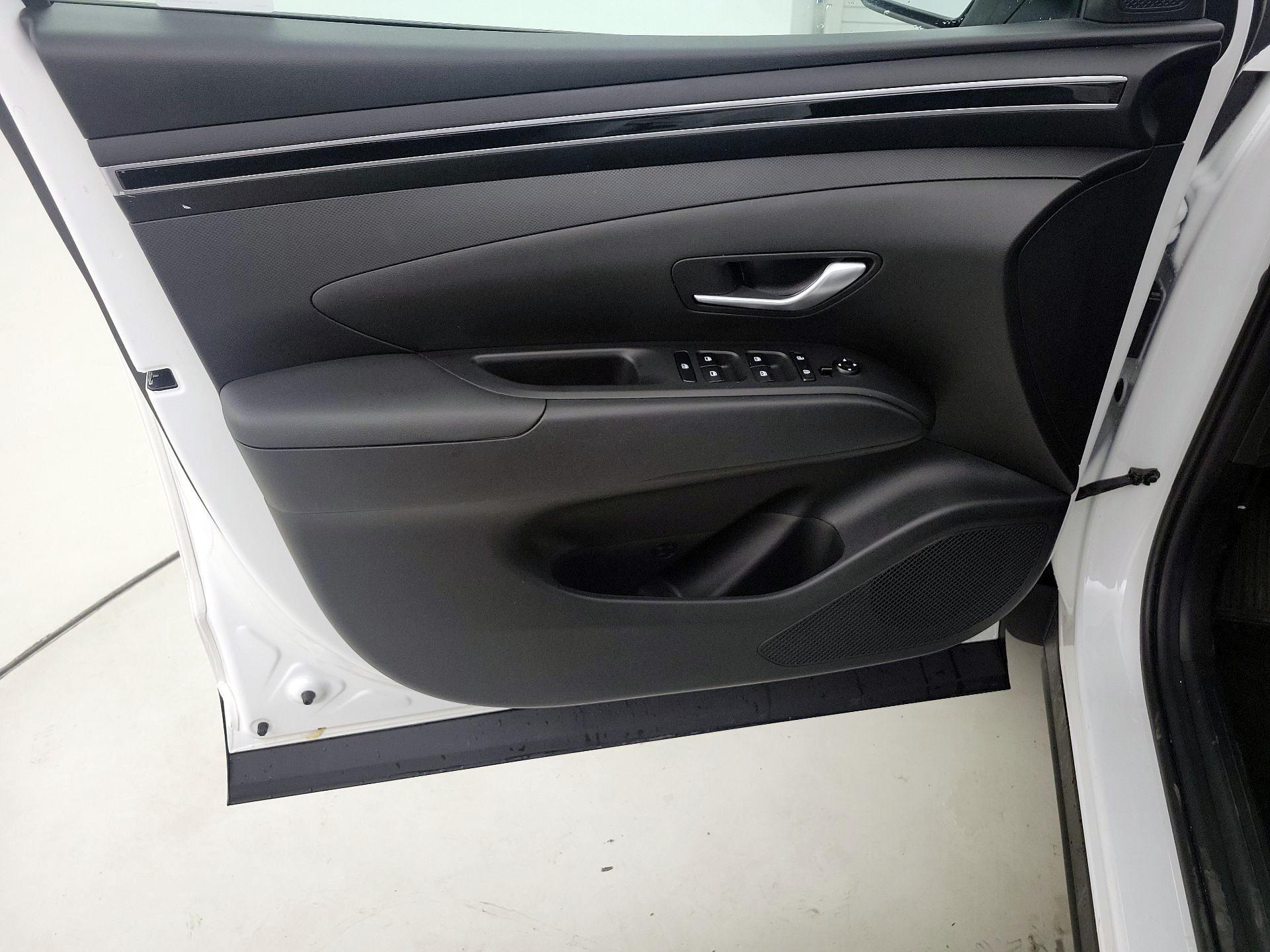 Thumbnail: 2024 Hyundai Santa Cruz - 12