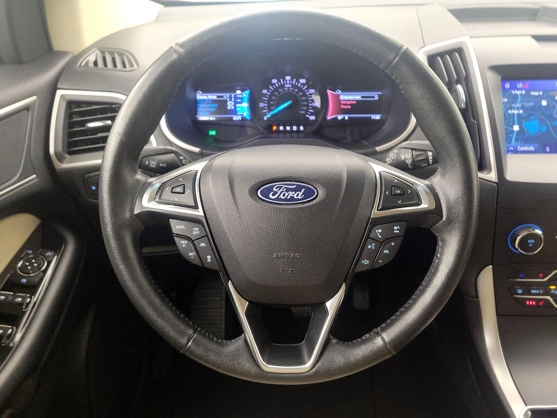 Thumbnail: 2020 Ford Edge - 10