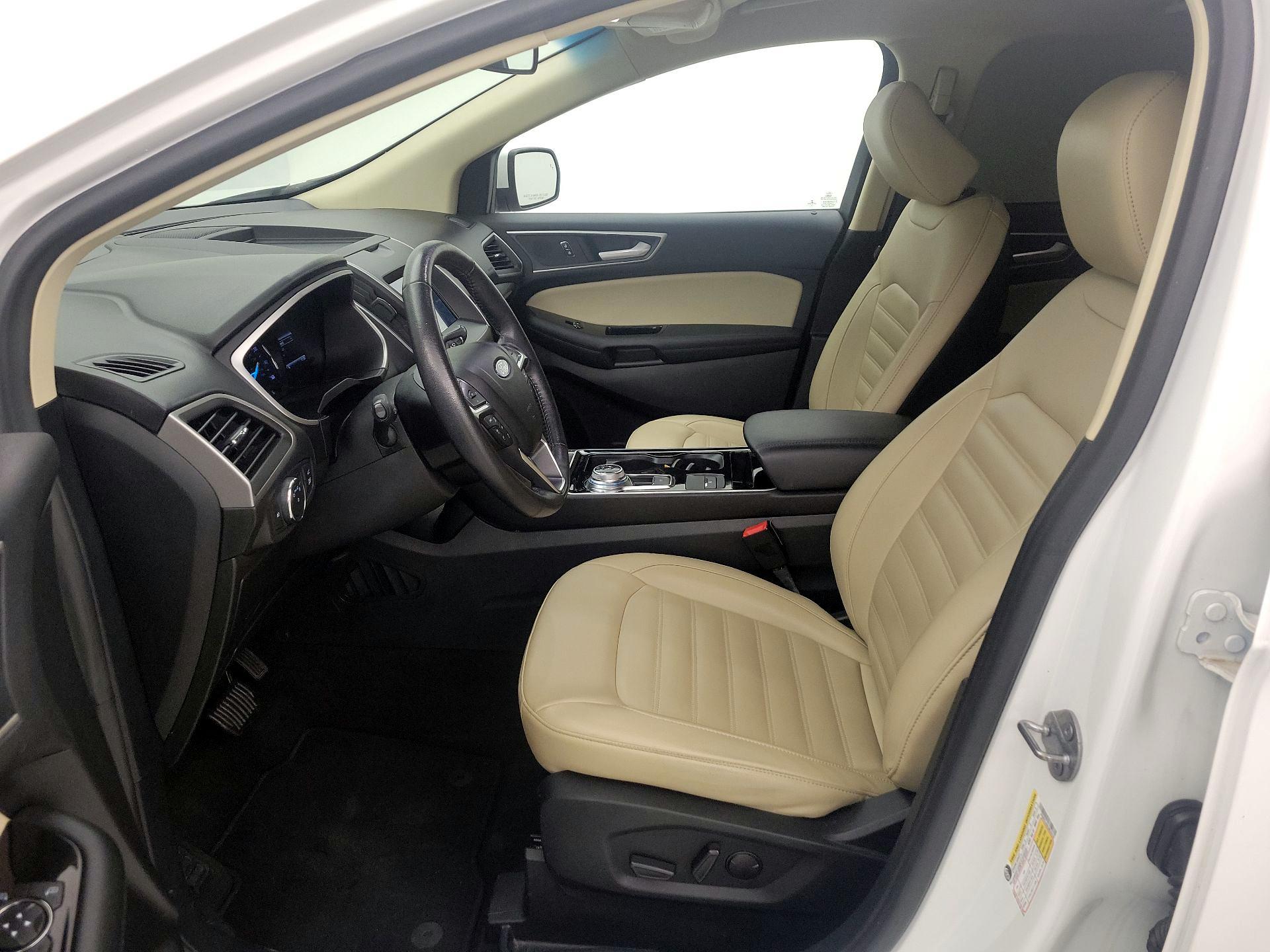 Thumbnail: 2020 Ford Edge - 11