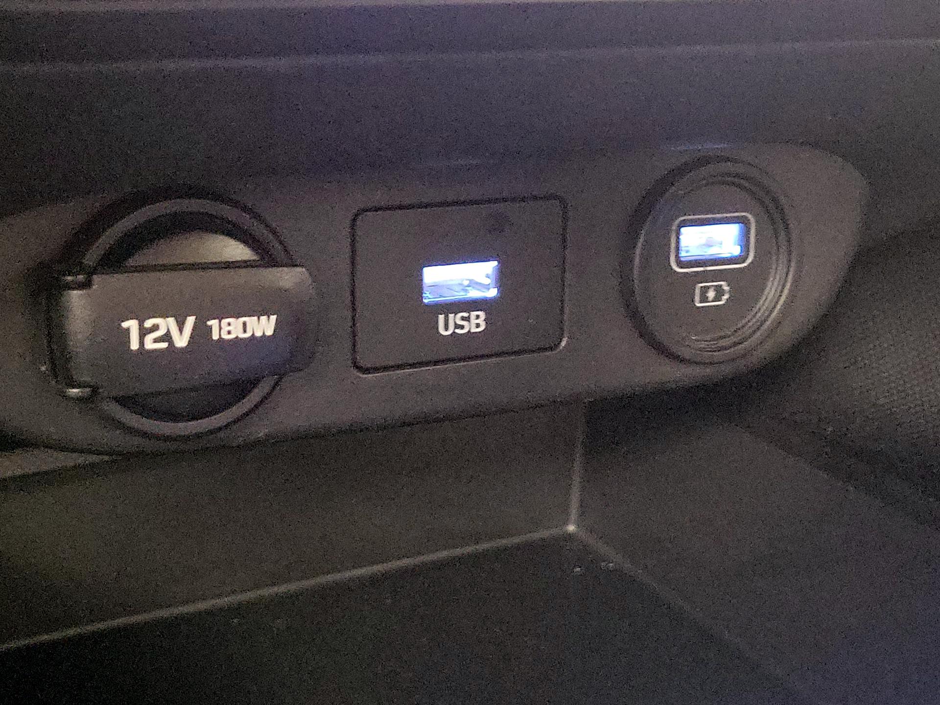 Thumbnail: 2023 Hyundai Elantra - 18