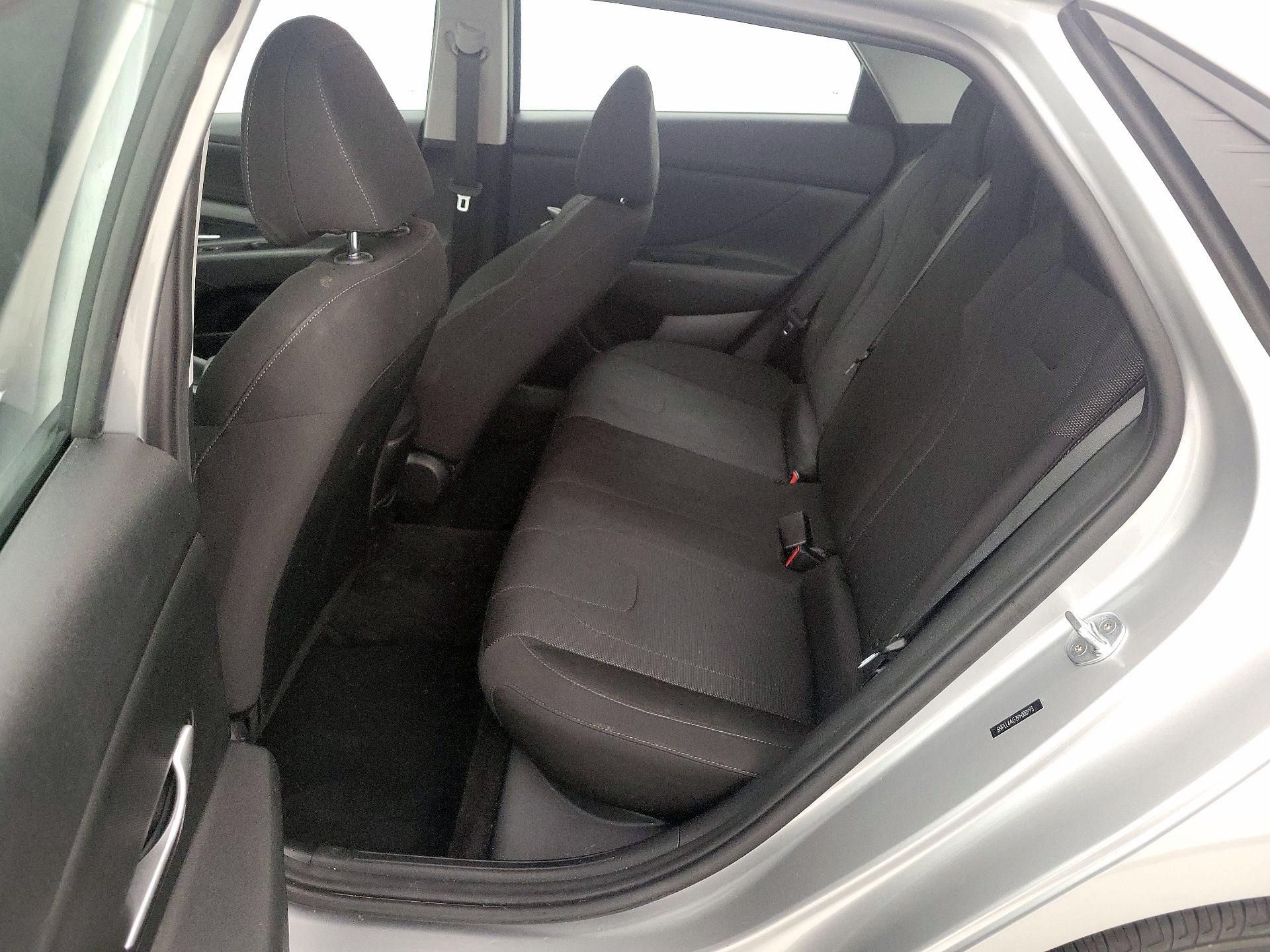 Thumbnail: 2023 Hyundai Elantra - 19