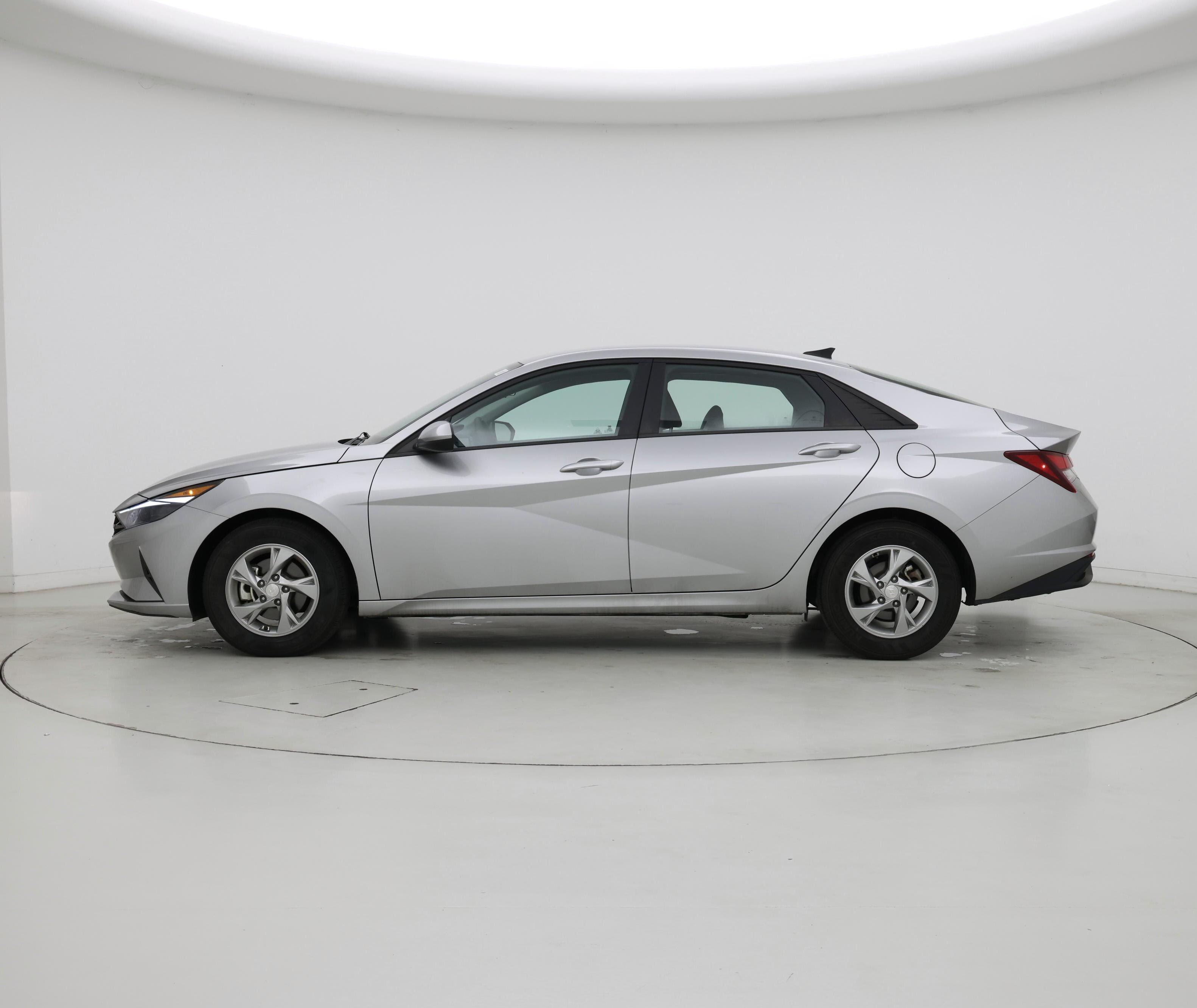 Thumbnail: 2023 Hyundai Elantra - 3