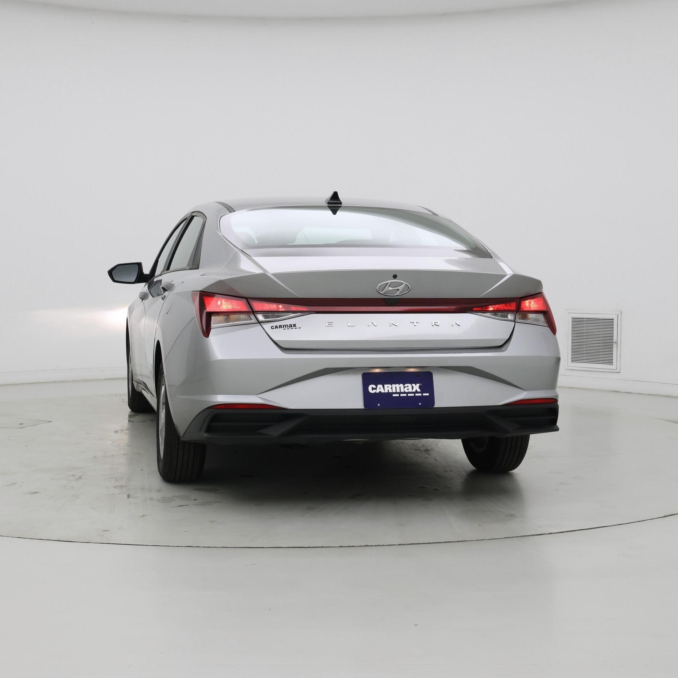 Thumbnail: 2023 Hyundai Elantra - 6