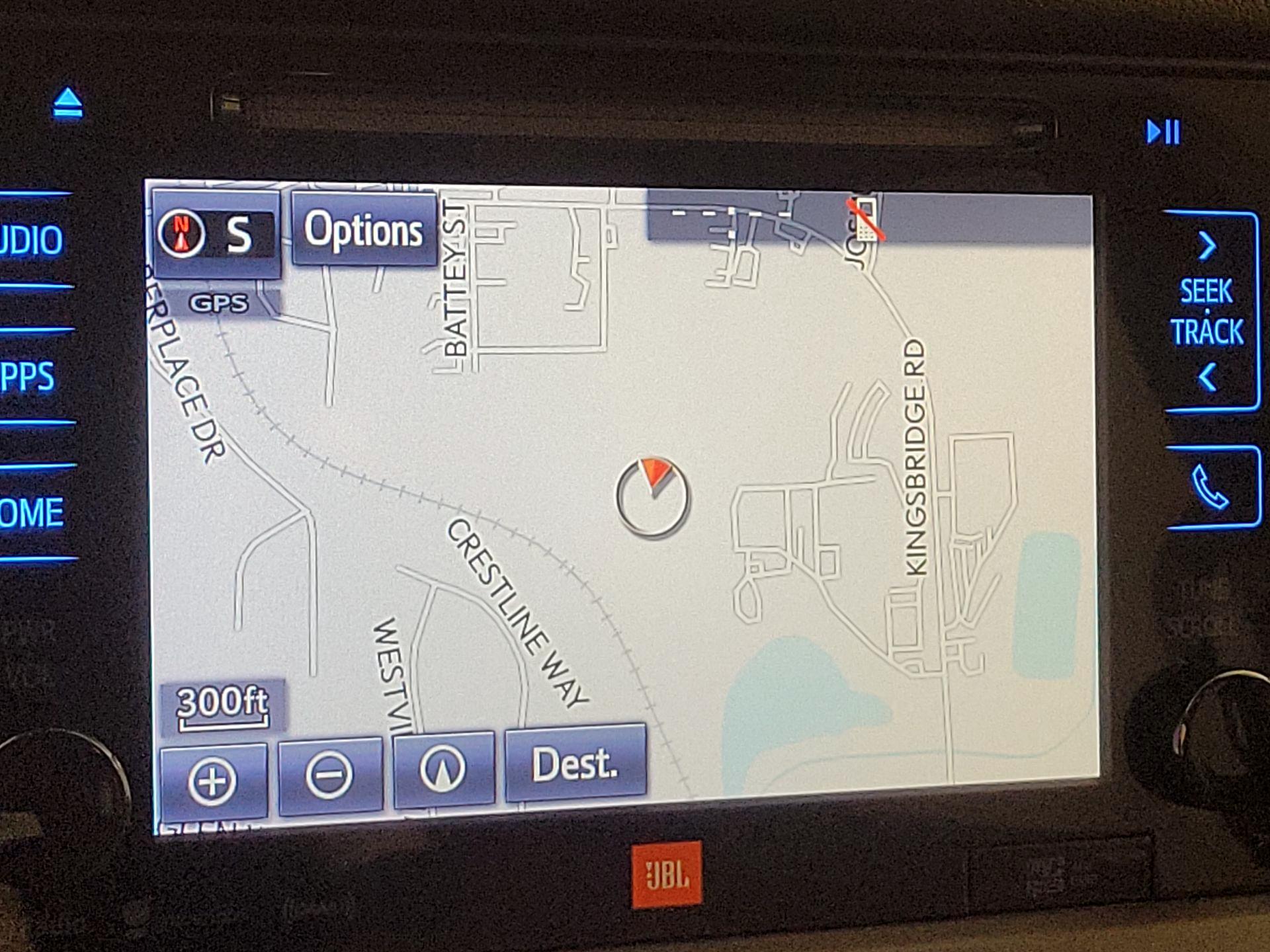 Thumbnail: 2016 Toyota Sienna - 14