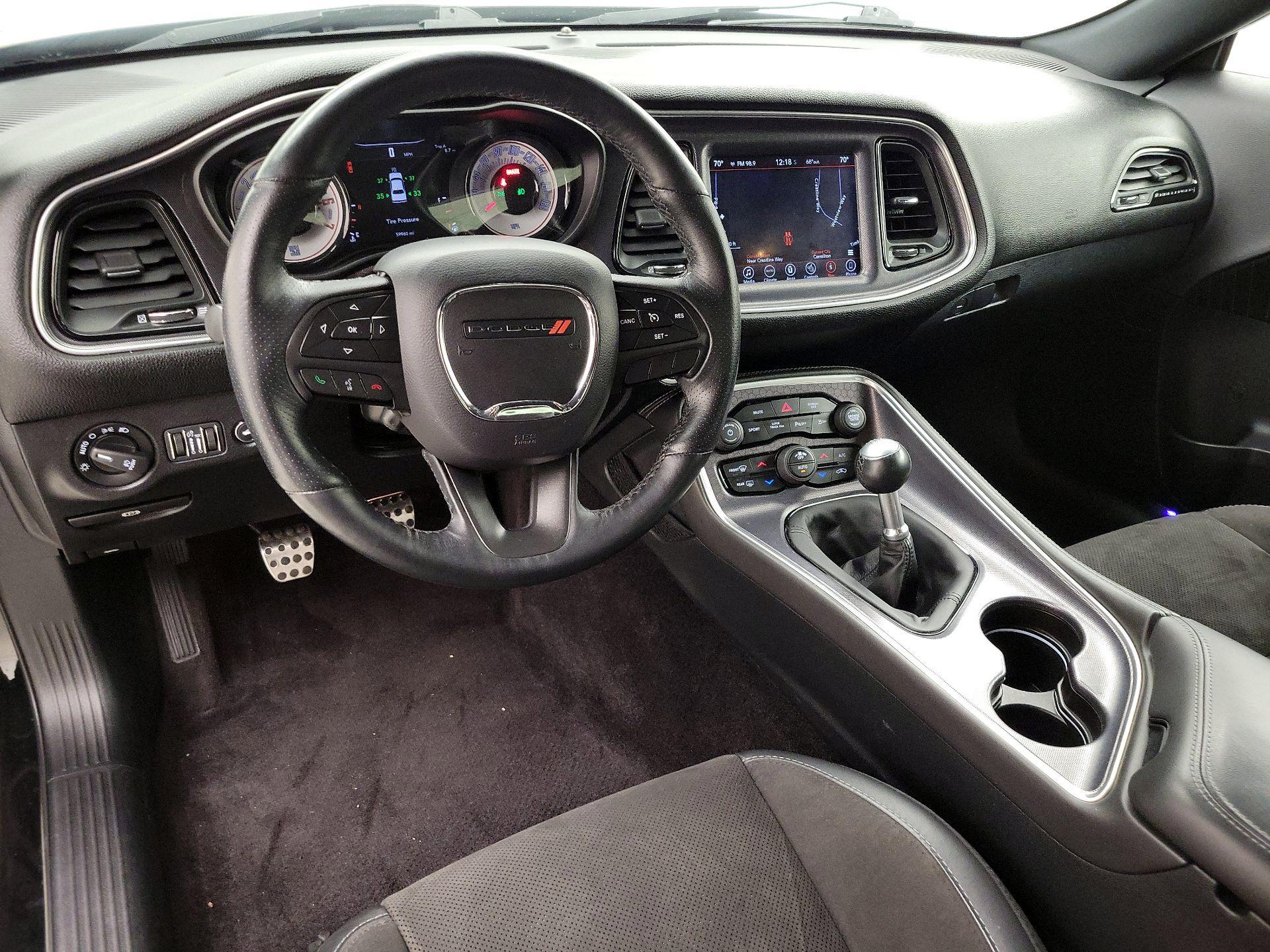 Thumbnail: 2017 Dodge Challenger - 9