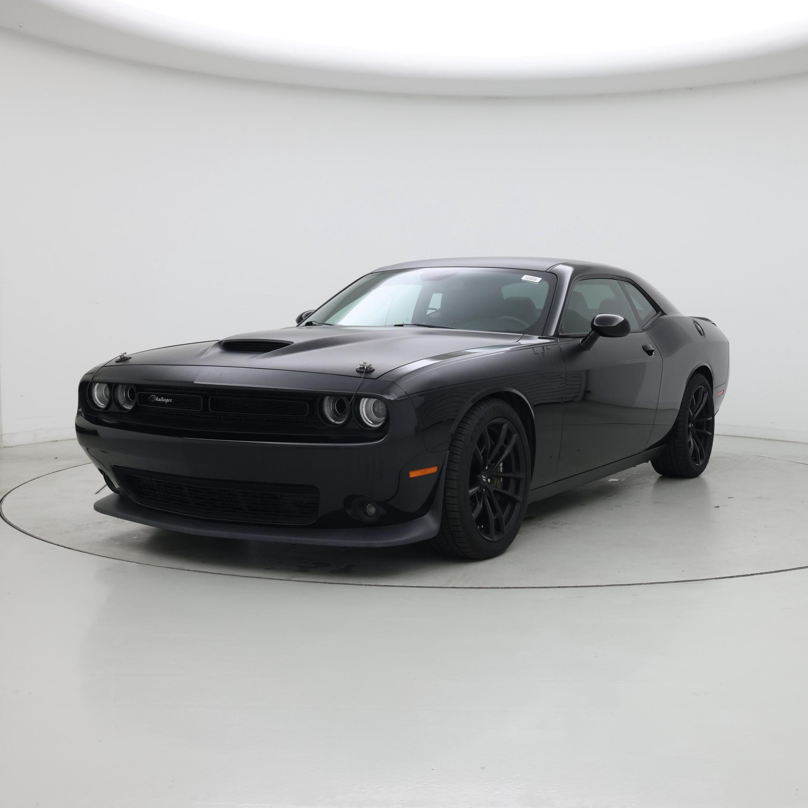 Thumbnail: 2017 Dodge Challenger - 4