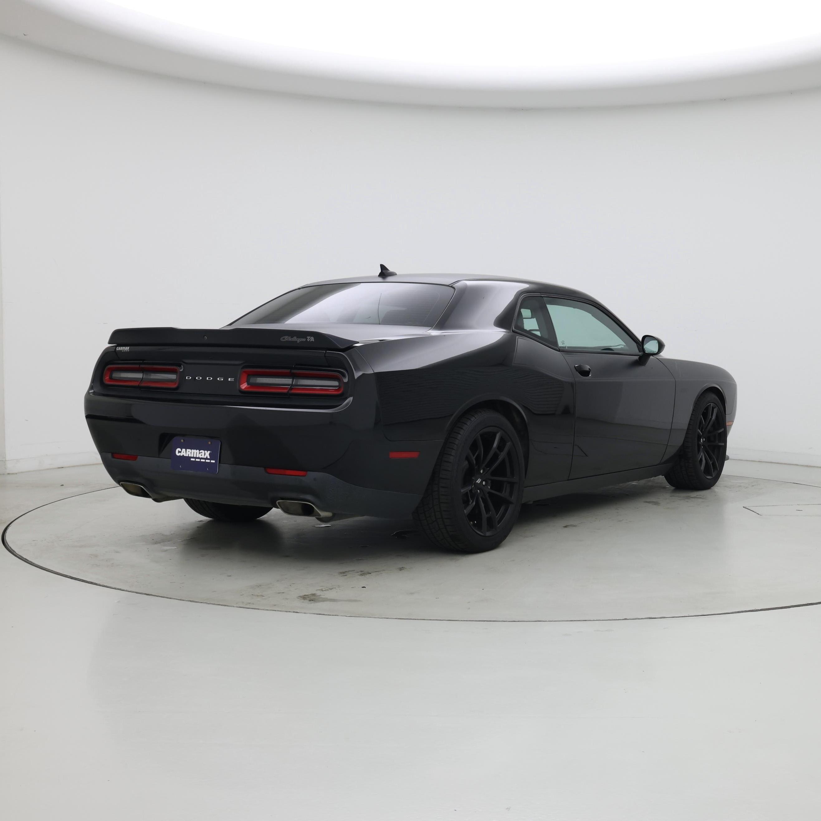 Thumbnail: 2017 Dodge Challenger - 8