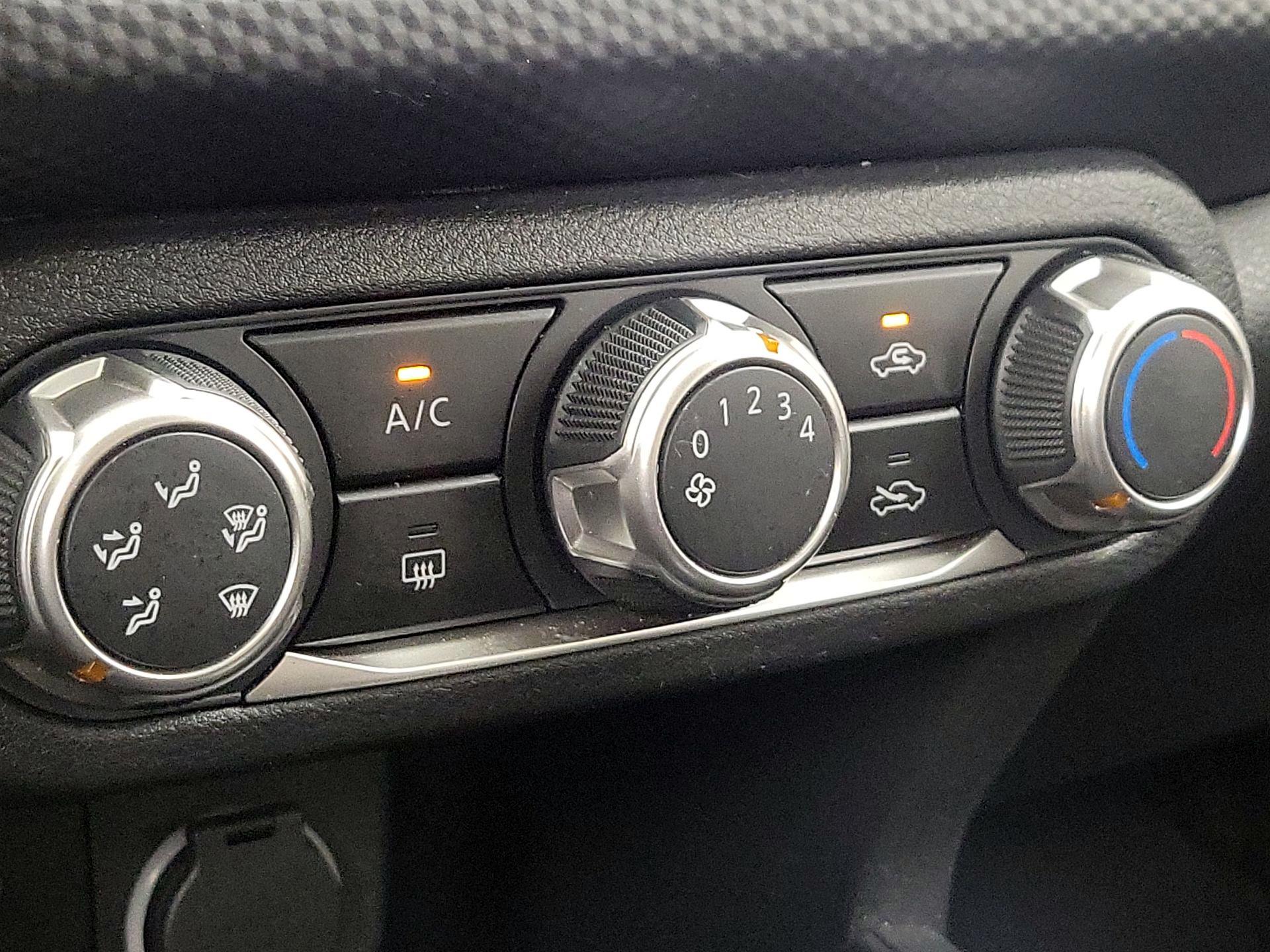 Thumbnail: 2024 Nissan Kicks - 16