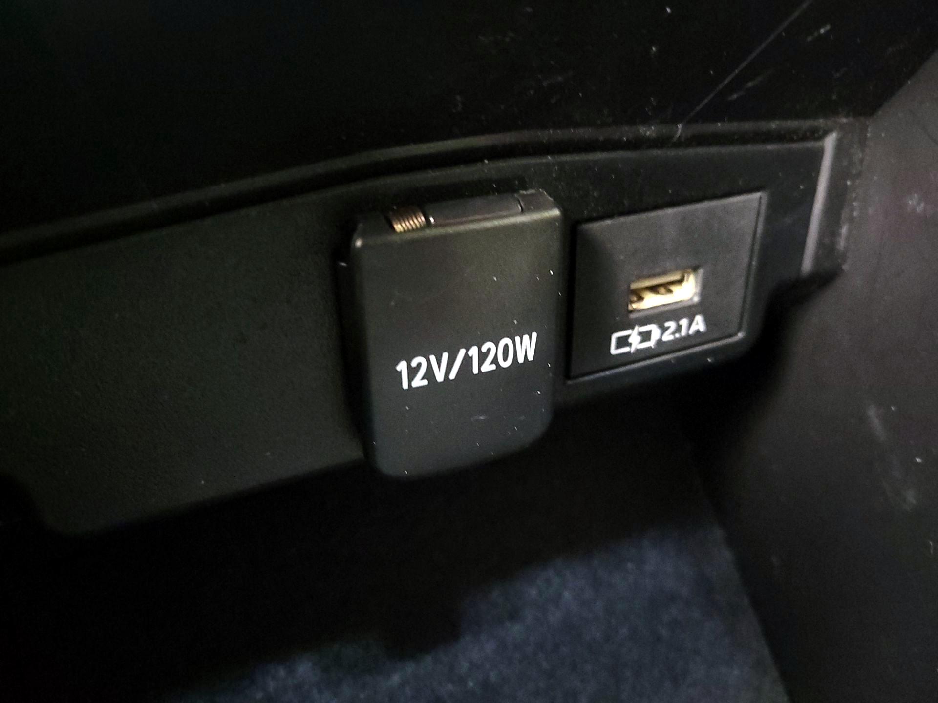 Thumbnail: 2021 Toyota Corolla - 18