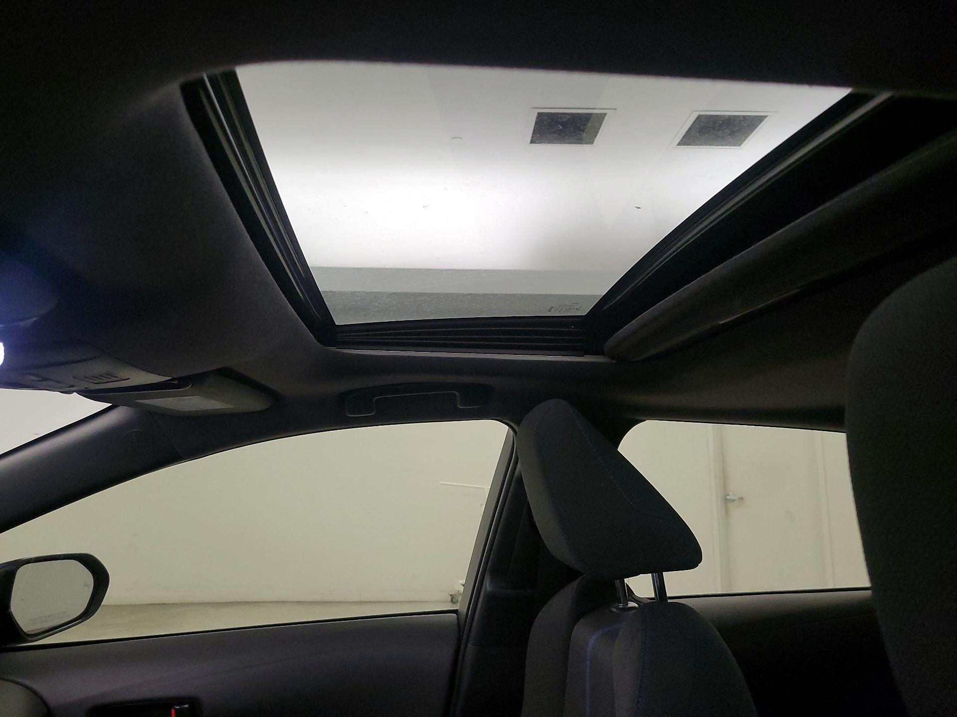 Thumbnail: 2021 Toyota Corolla - 19