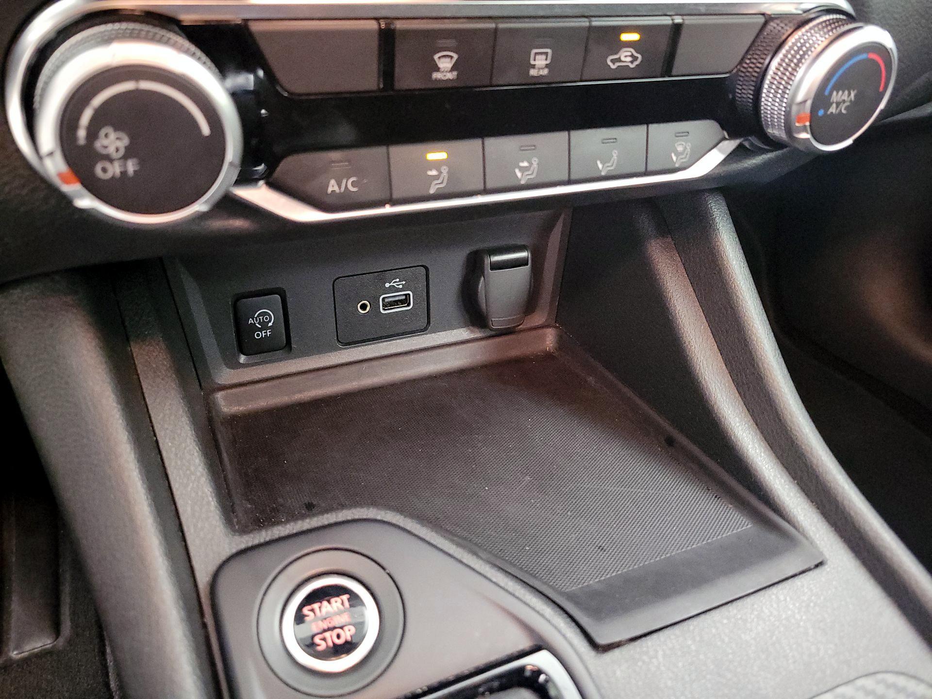 Thumbnail: 2024 Nissan Sentra - 16