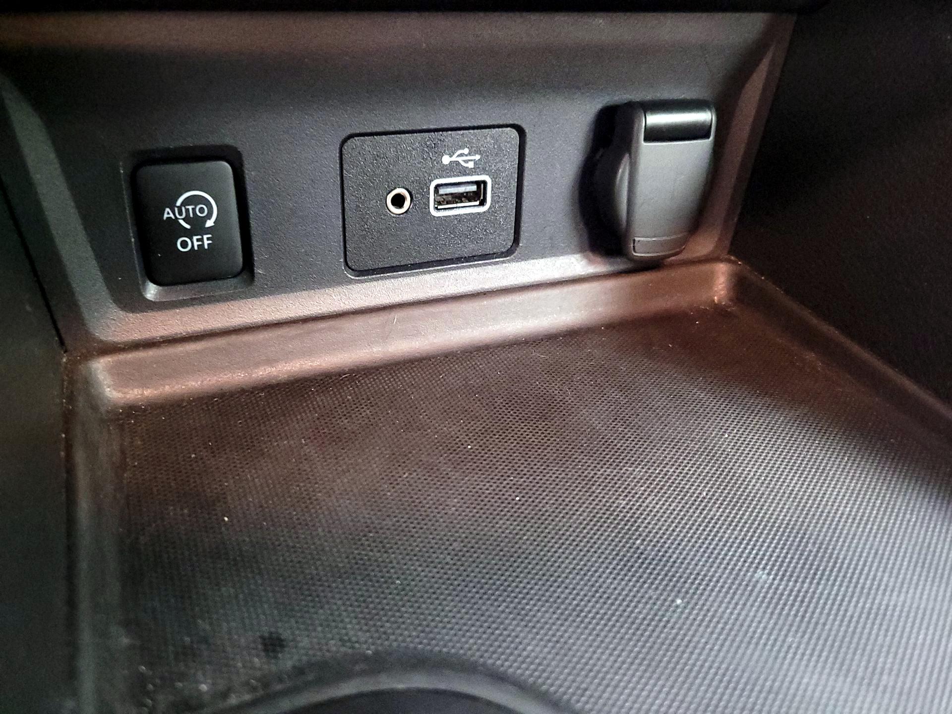 Thumbnail: 2024 Nissan Sentra - 18