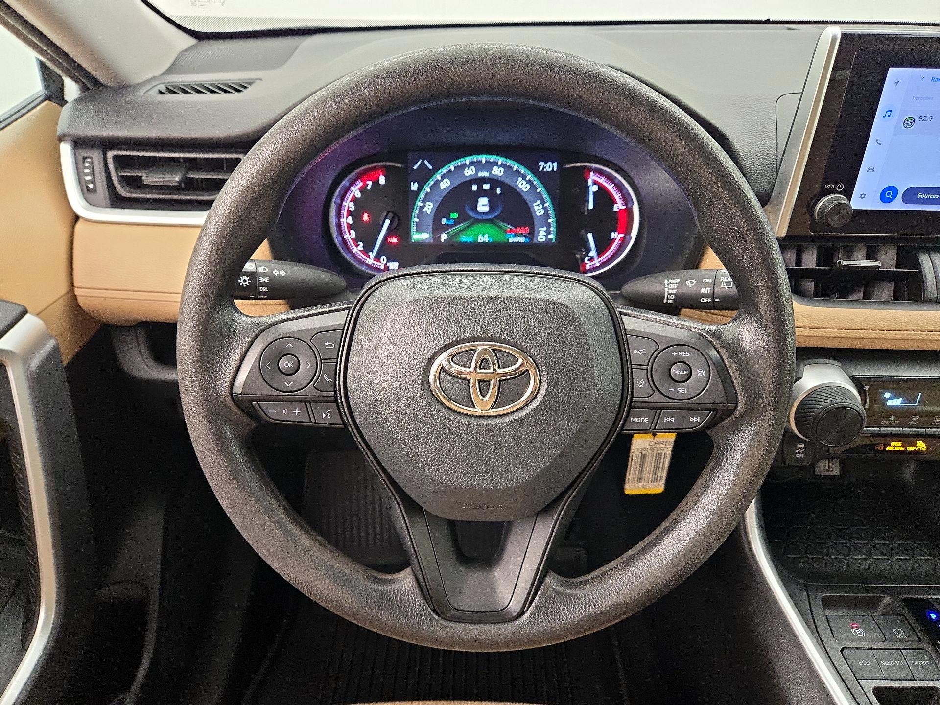 Thumbnail: 2023 Toyota RAV4 - 10