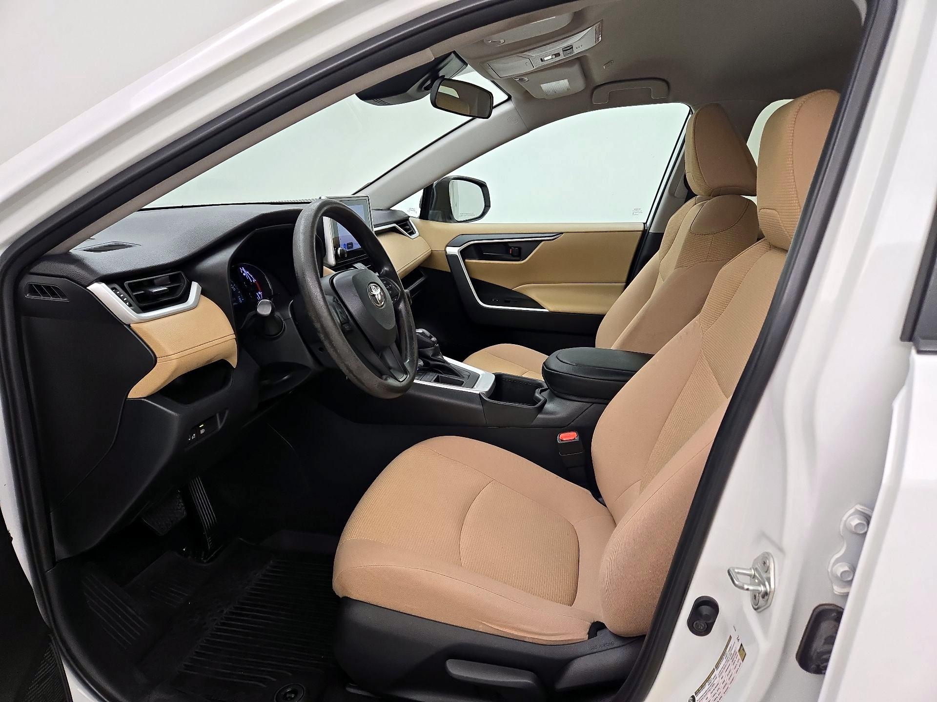 Thumbnail: 2023 Toyota RAV4 - 11