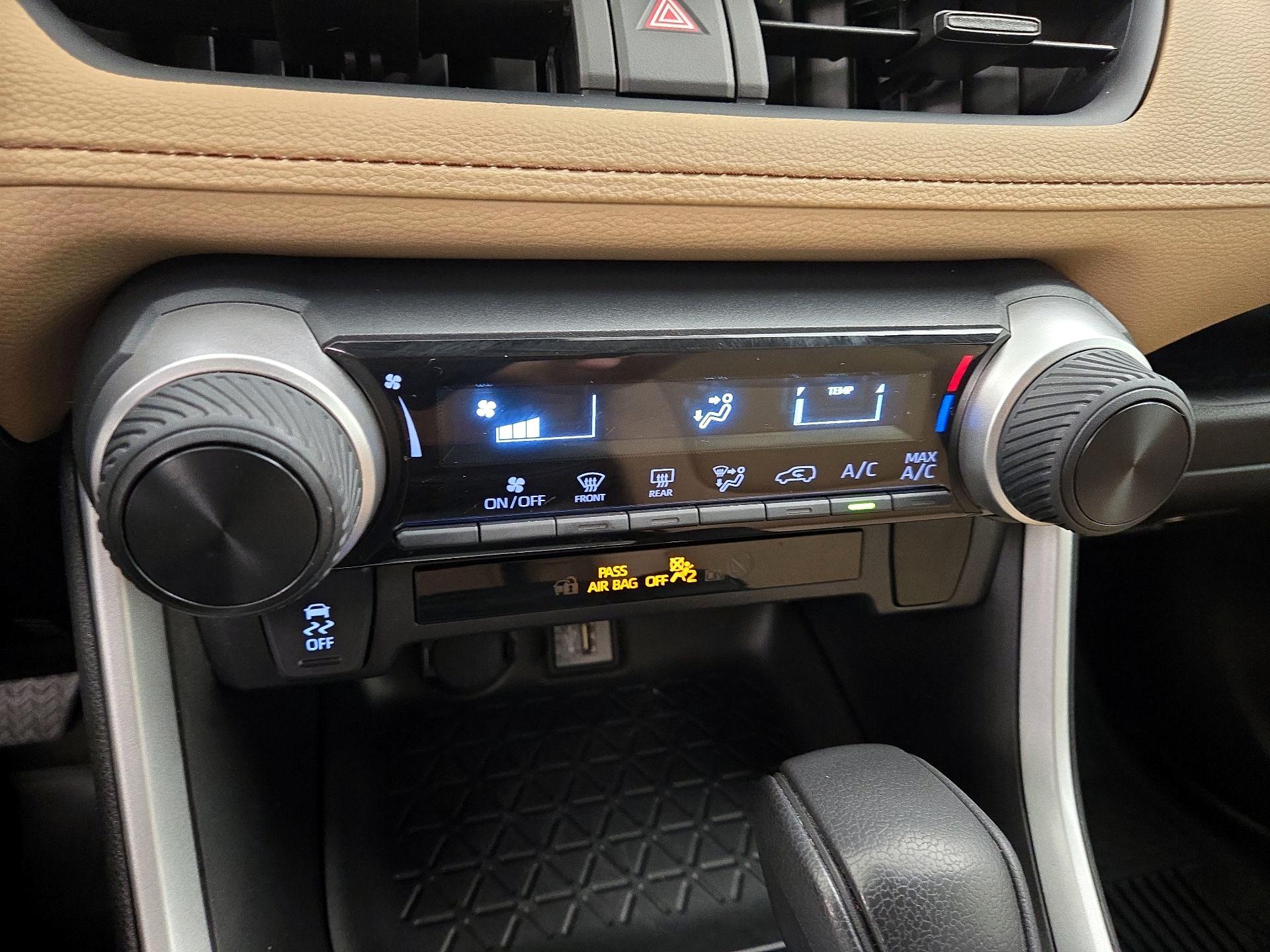 Thumbnail: 2023 Toyota RAV4 - 16