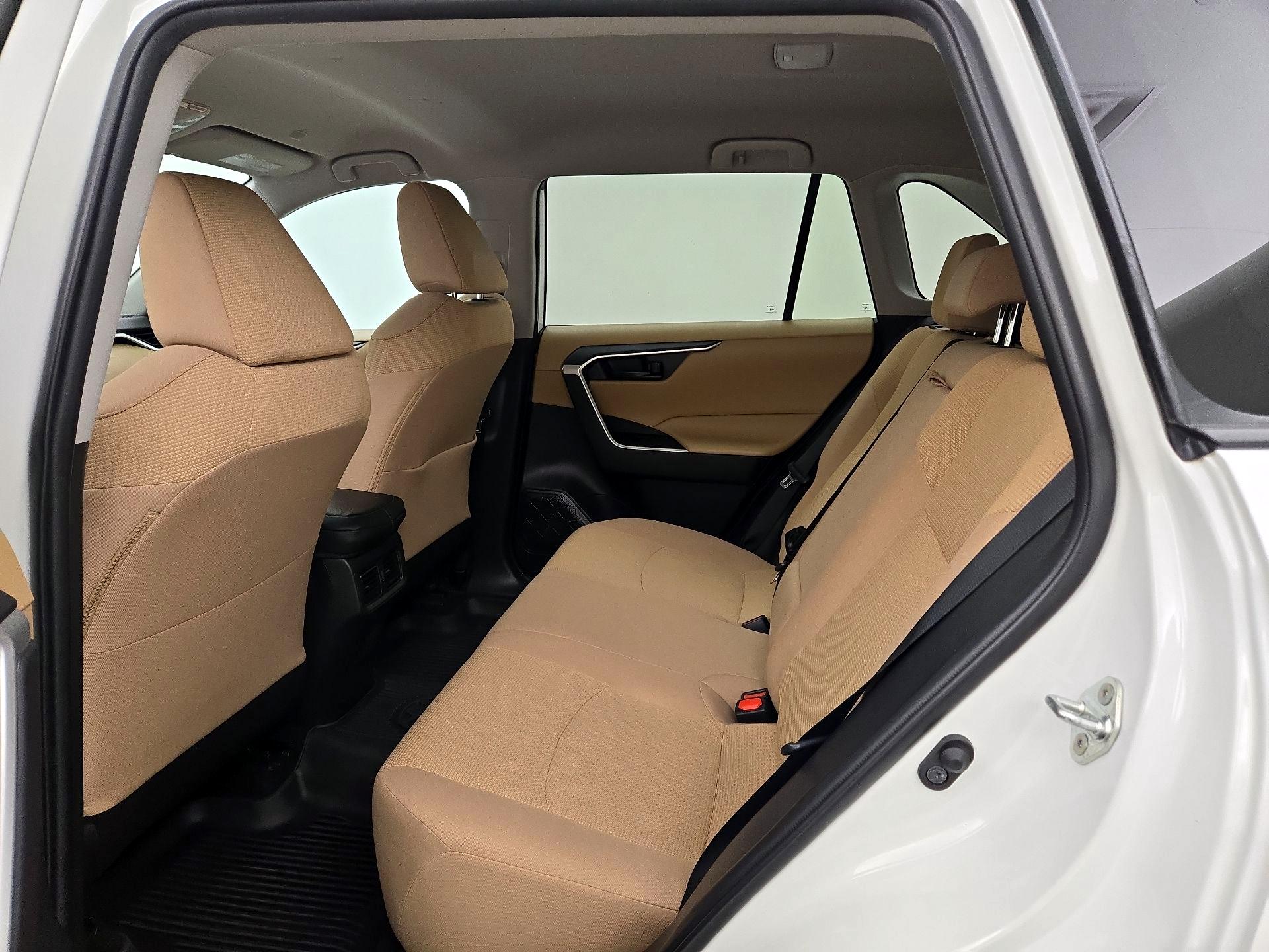 Thumbnail: 2023 Toyota RAV4 - 19