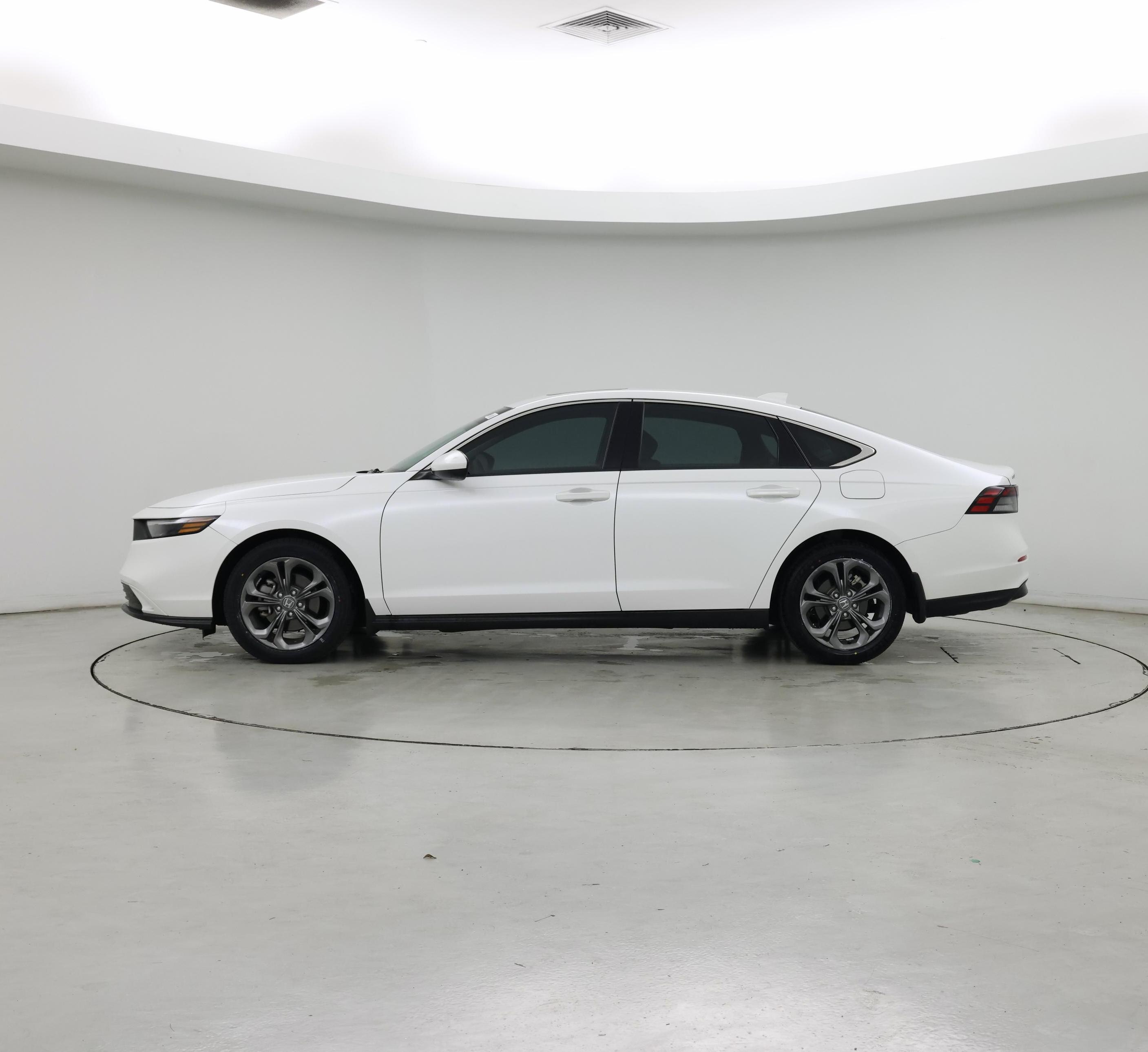 Thumbnail: 2023 Honda Accord - 3