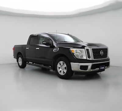 2017 Nissan Titan SV