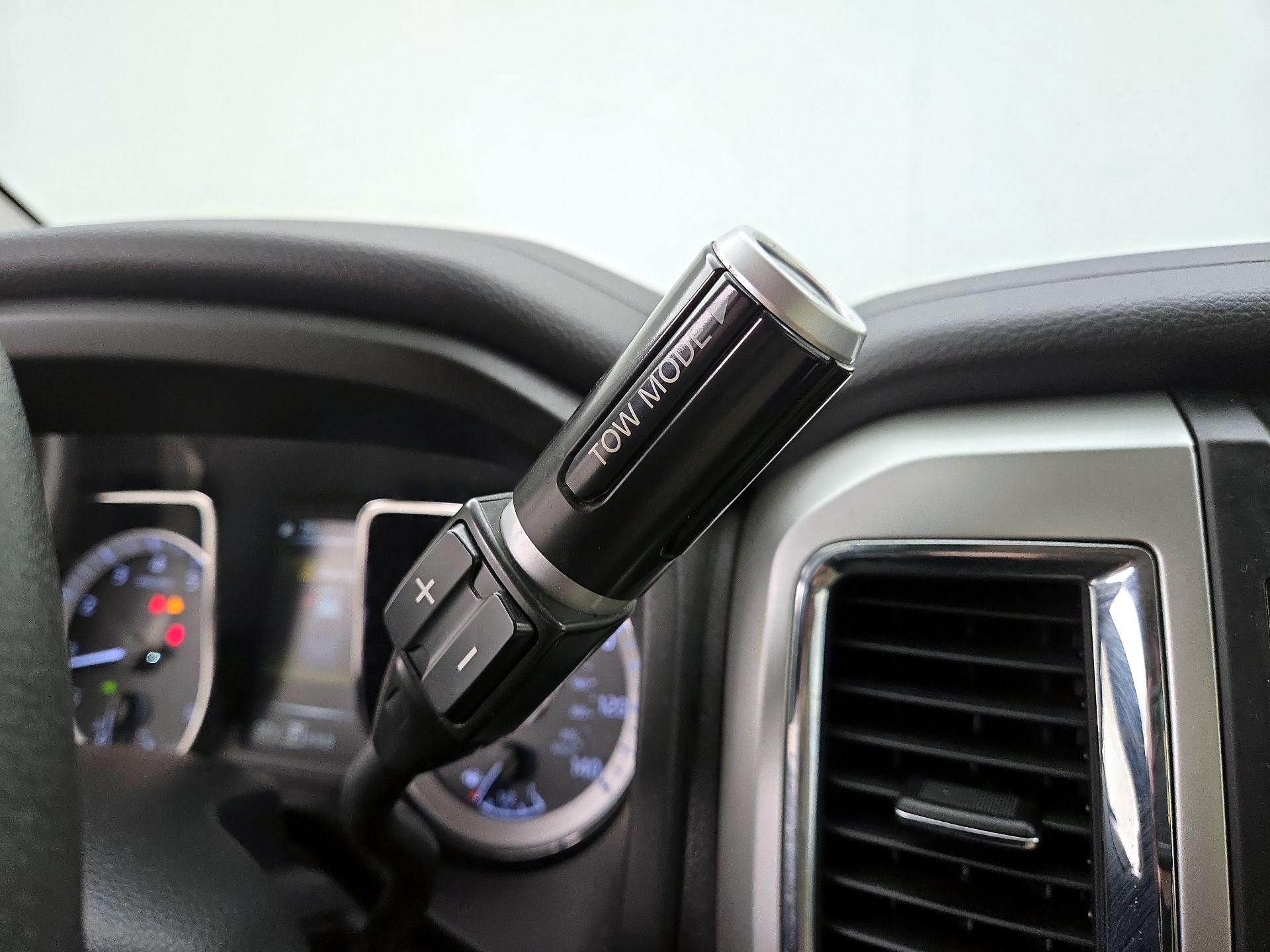 Thumbnail: 2017 Nissan Titan - 16