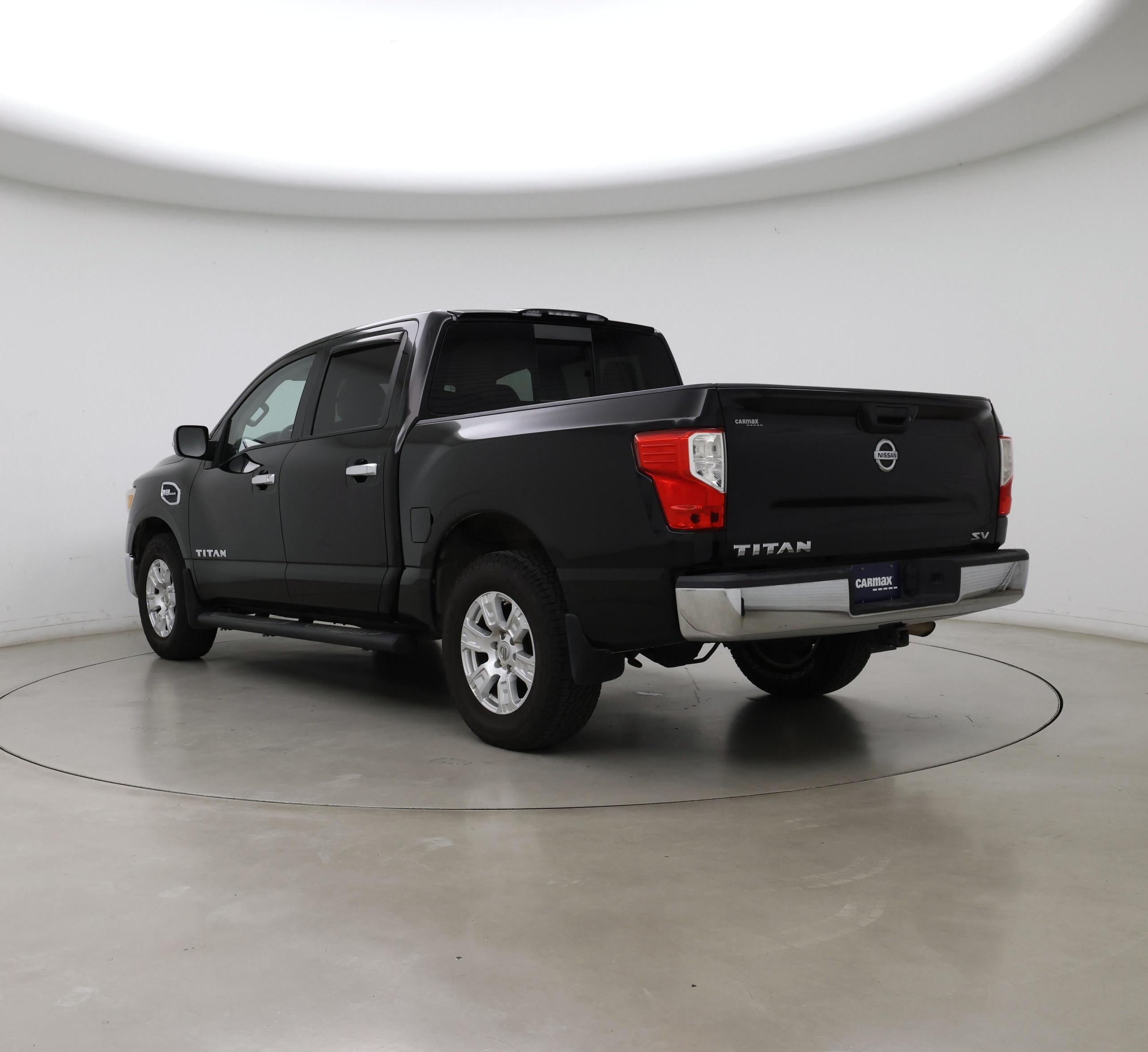 Thumbnail: 2017 Nissan Titan - 2