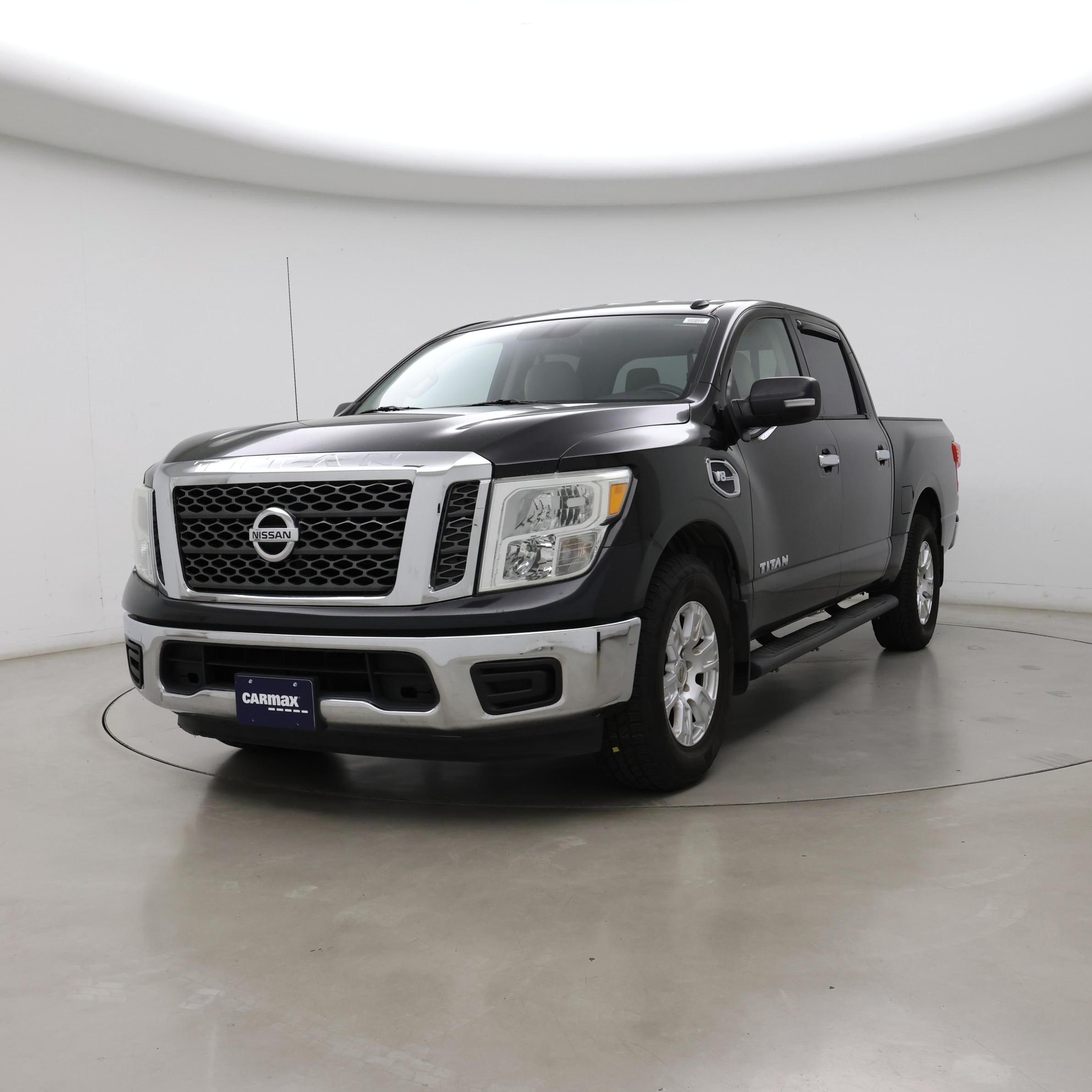 Thumbnail: 2017 Nissan Titan - 4