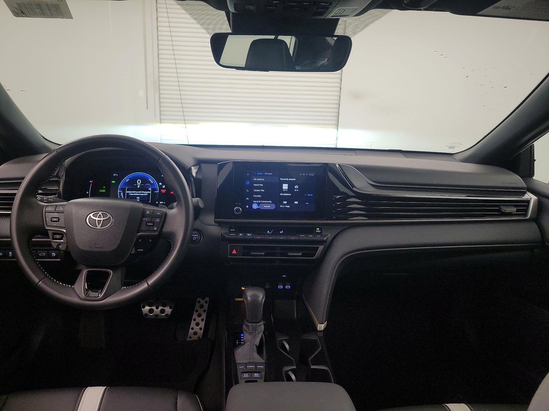 Thumbnail: 2025 Toyota Camry - 9