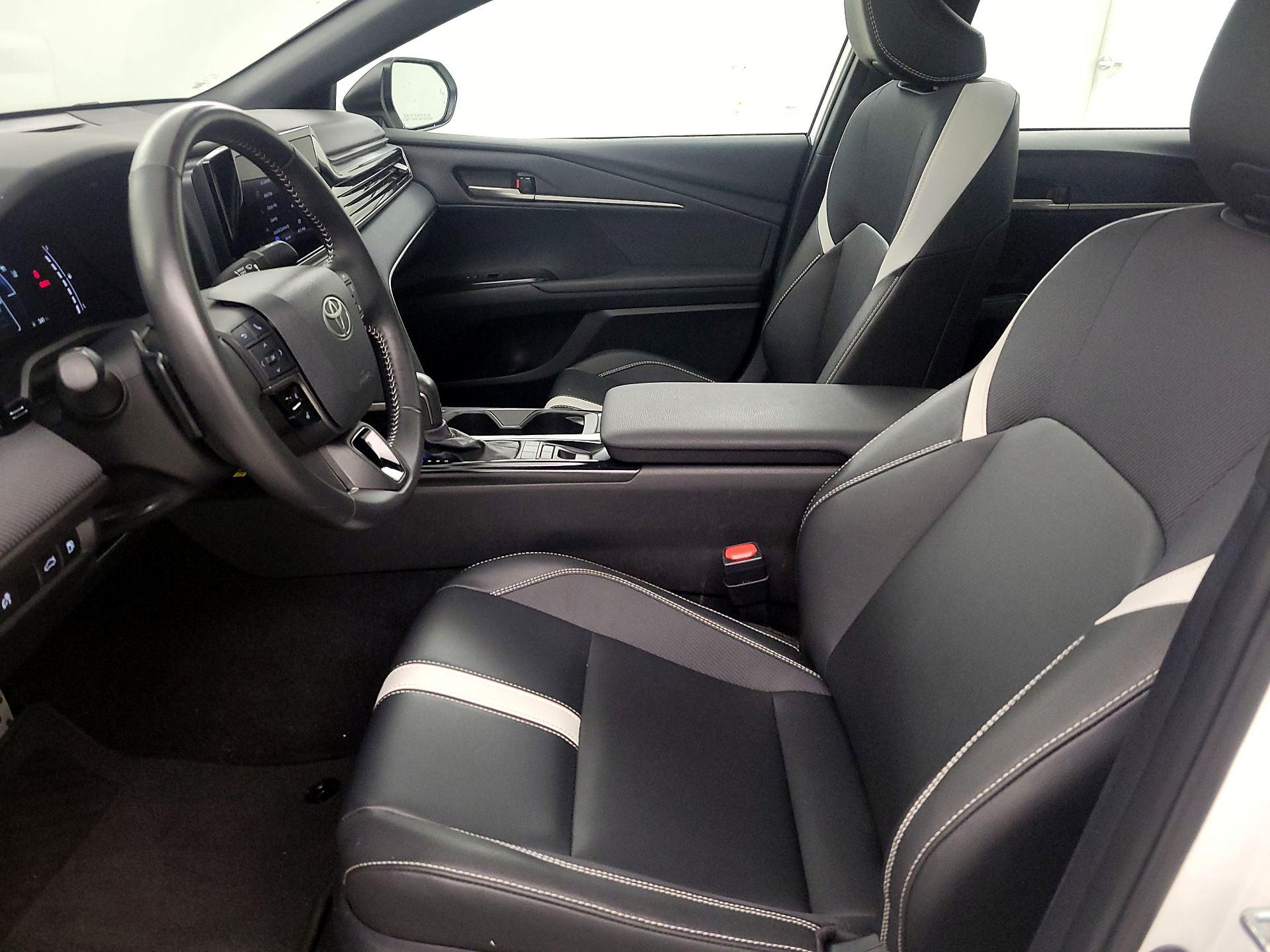 Thumbnail: 2025 Toyota Camry - 11