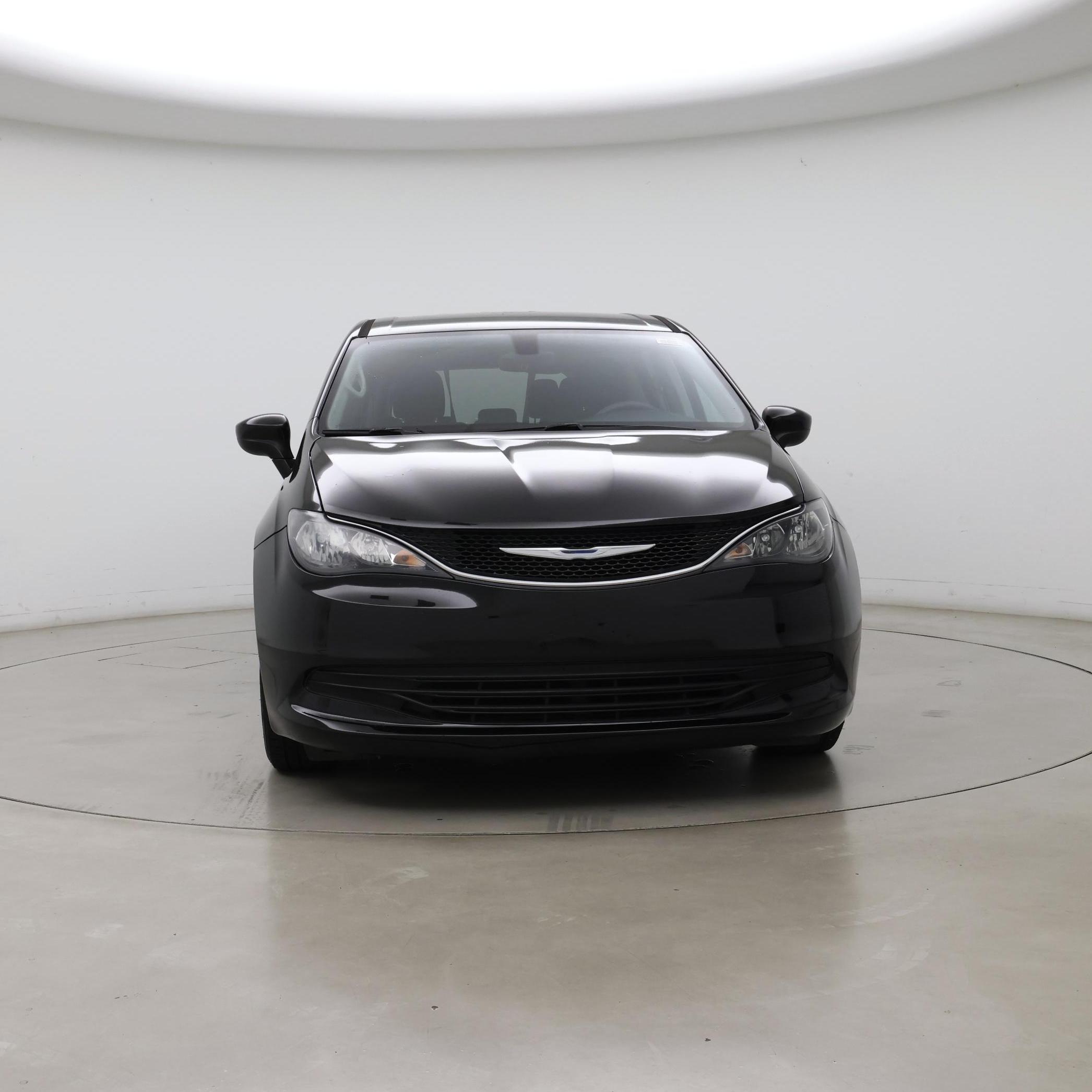 Thumbnail: 2017 Chrysler Pacifica - 5