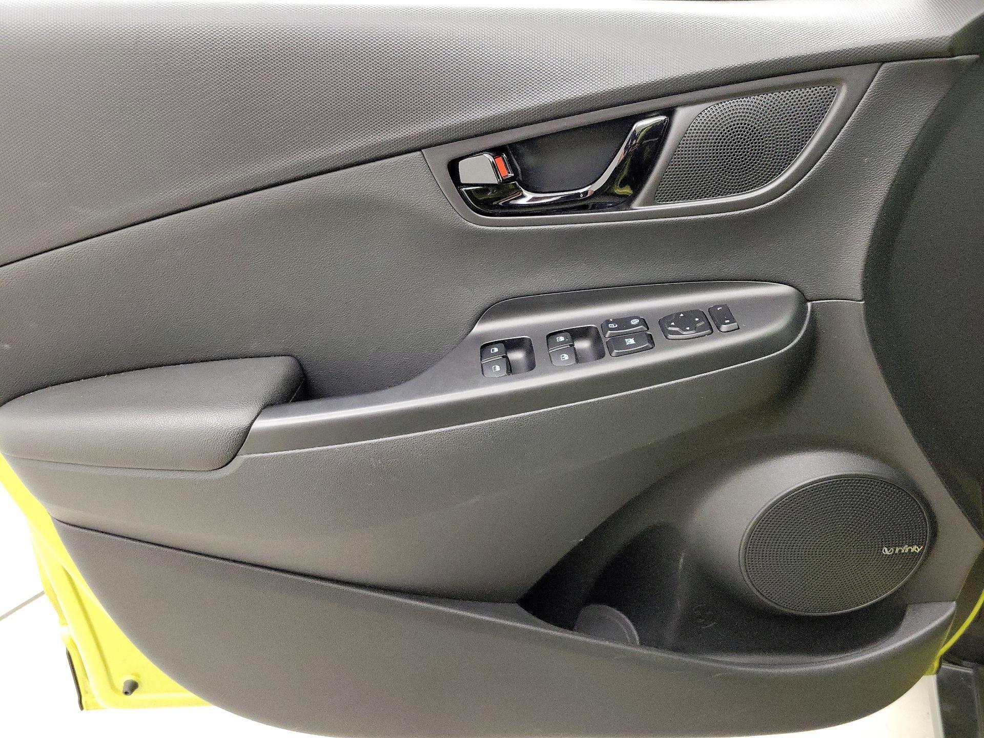 Thumbnail: 2020 Hyundai Kona - 12