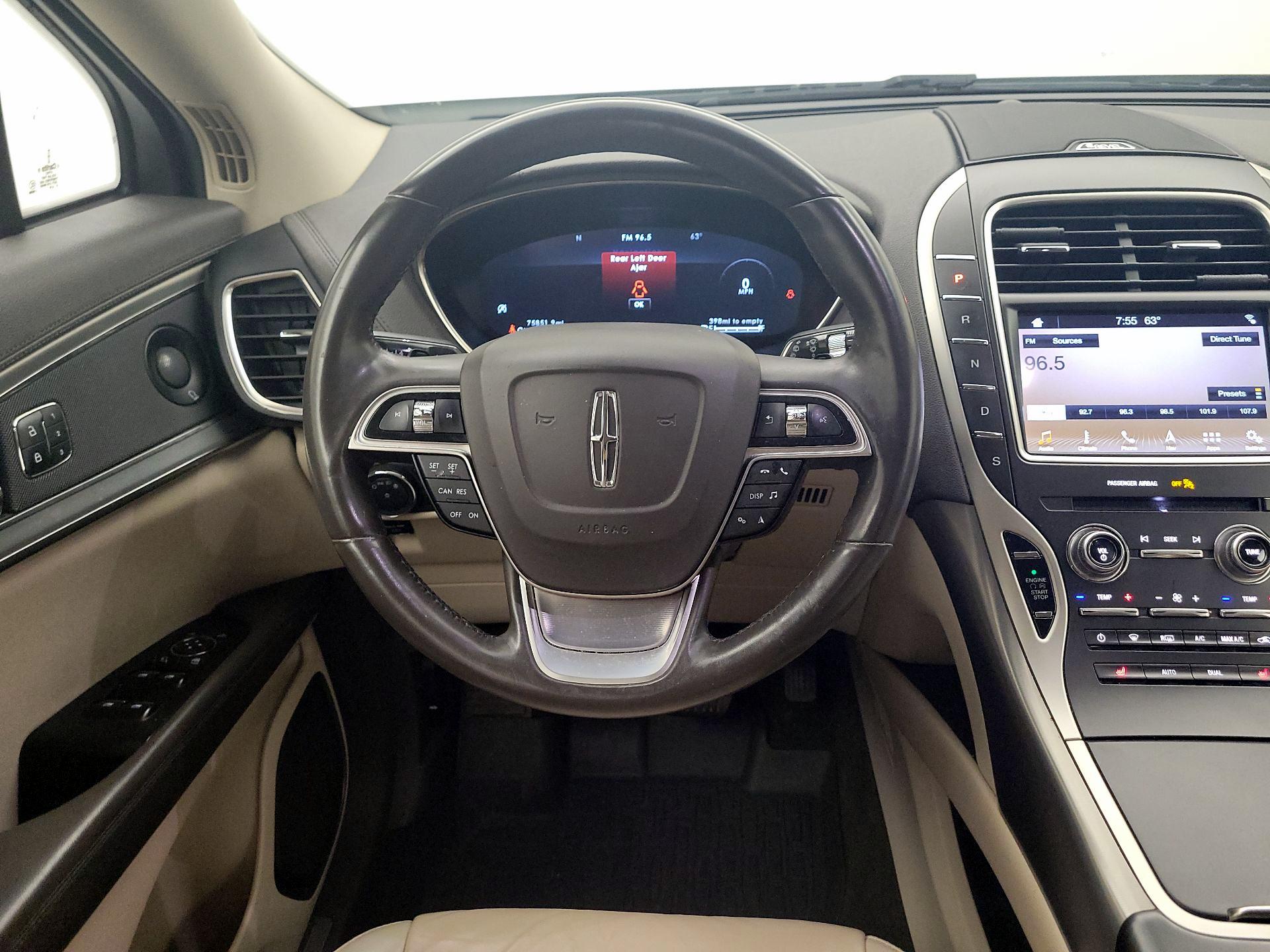 Thumbnail: 2019 Lincoln Nautilus - 10