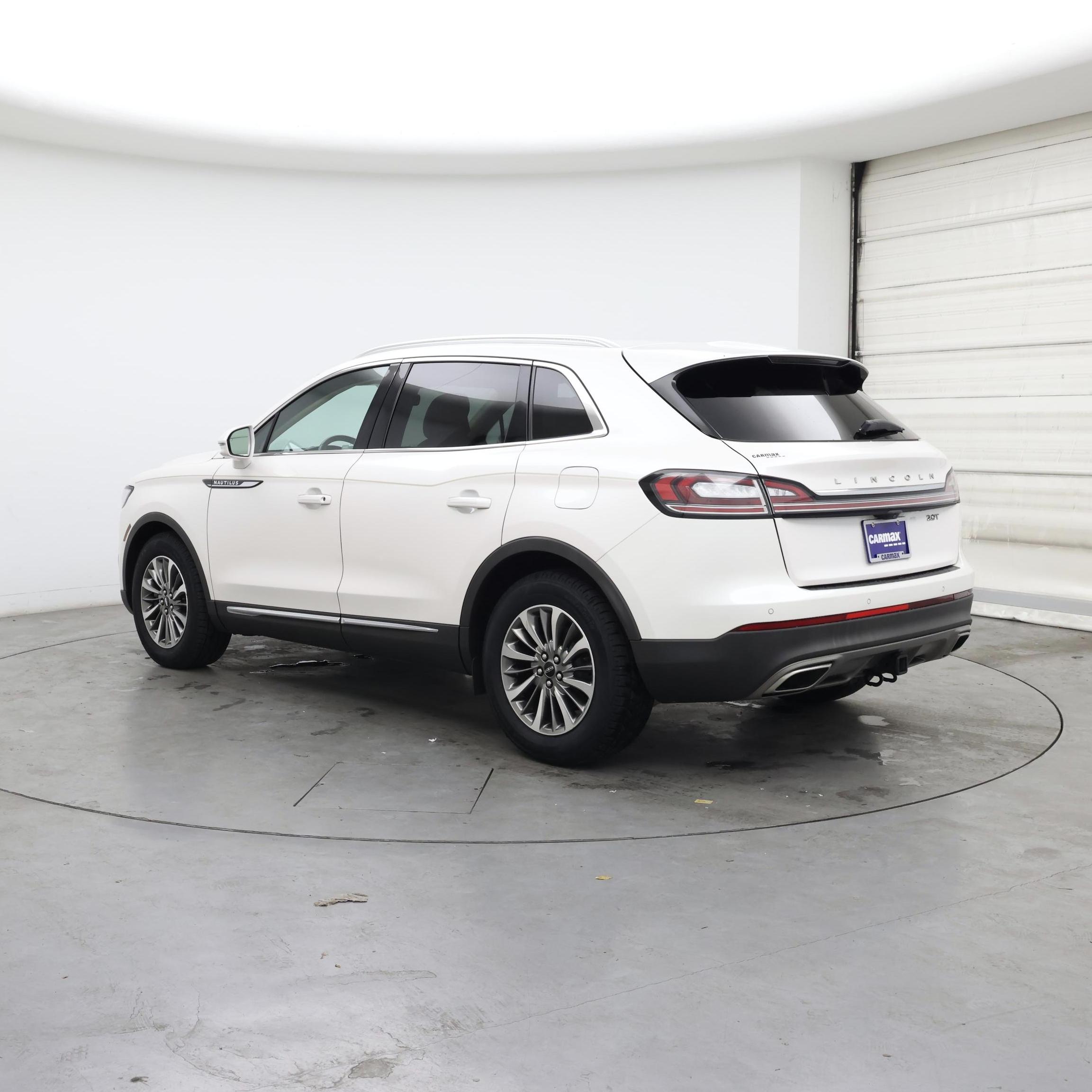 Thumbnail: 2019 Lincoln Nautilus - 2