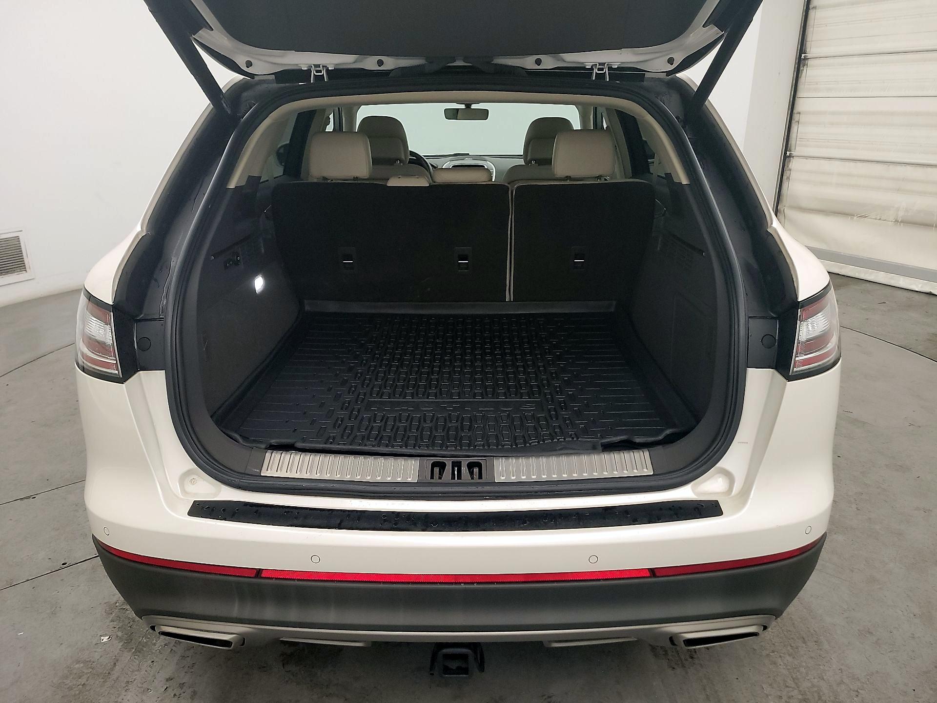 Thumbnail: 2019 Lincoln Nautilus - 20