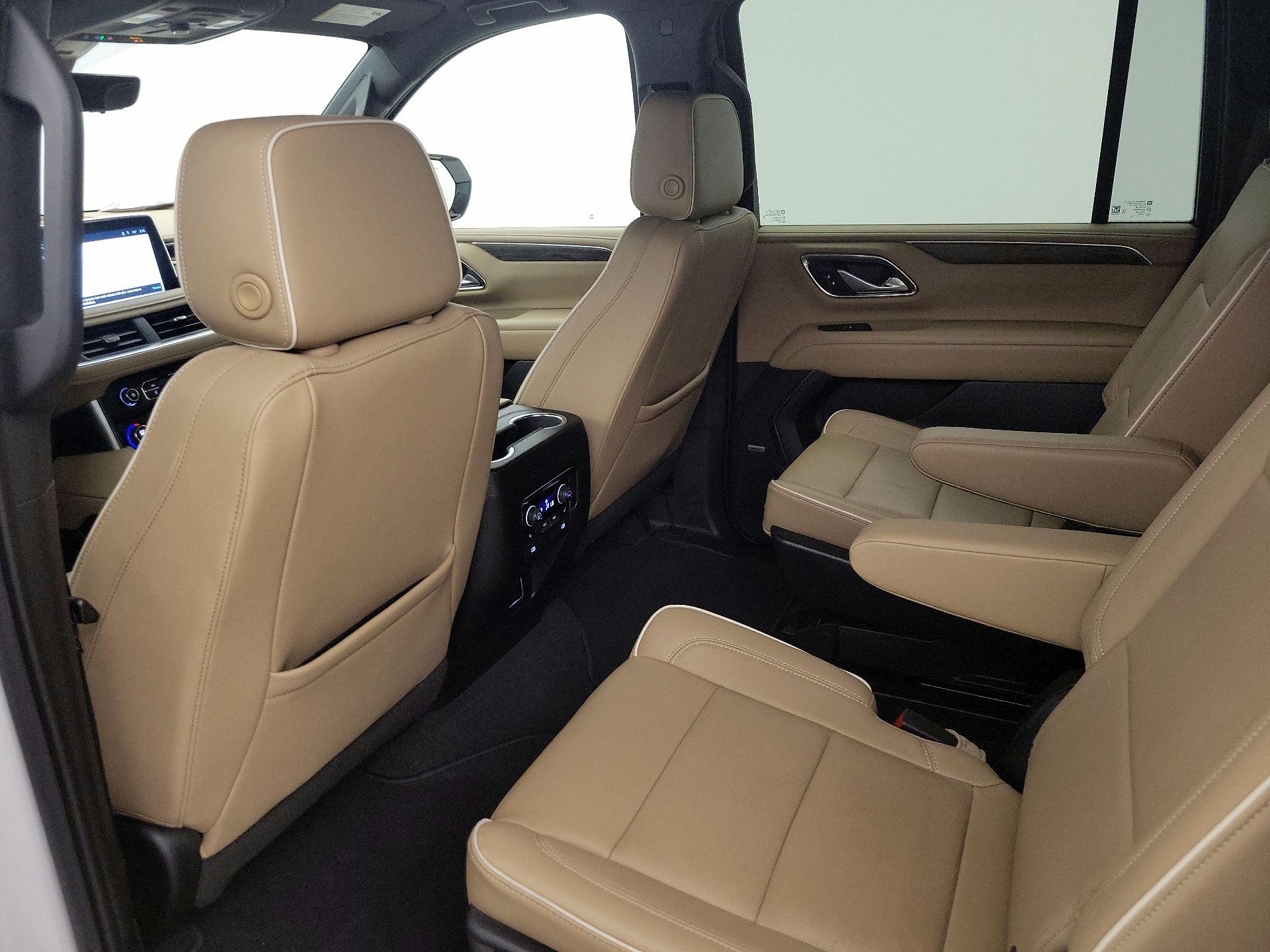Thumbnail: 2022 Chevrolet Suburban - 20