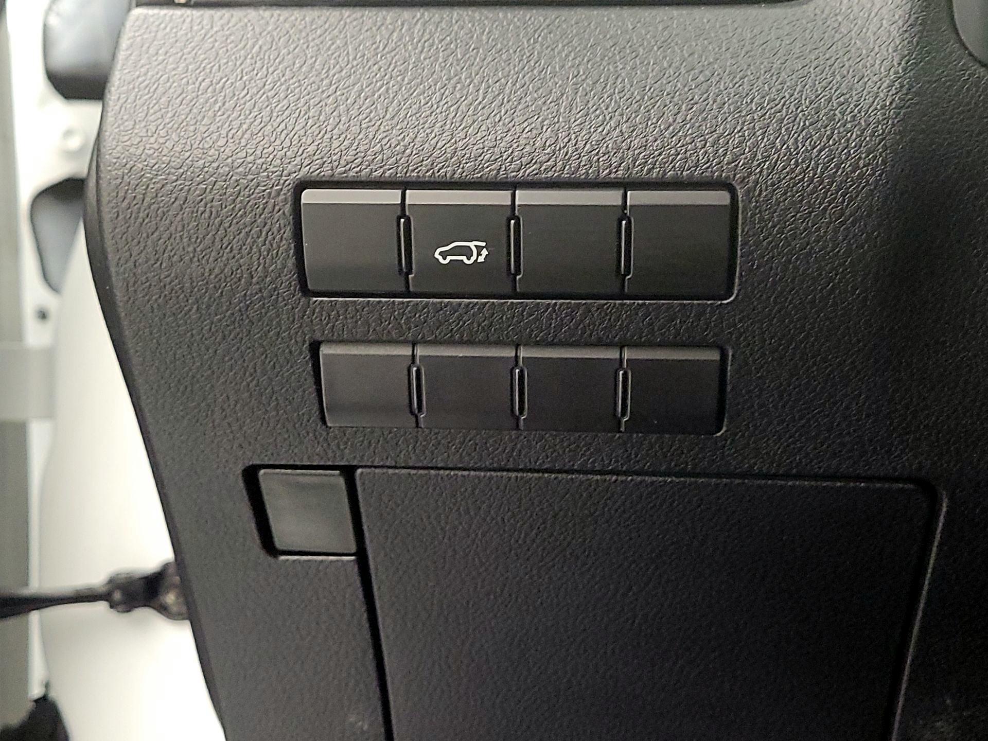 Thumbnail: 2016 Lexus RX - 13