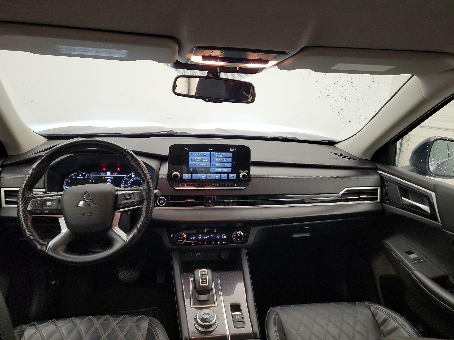 Thumbnail: 2022 Mitsubishi Outlander - 9