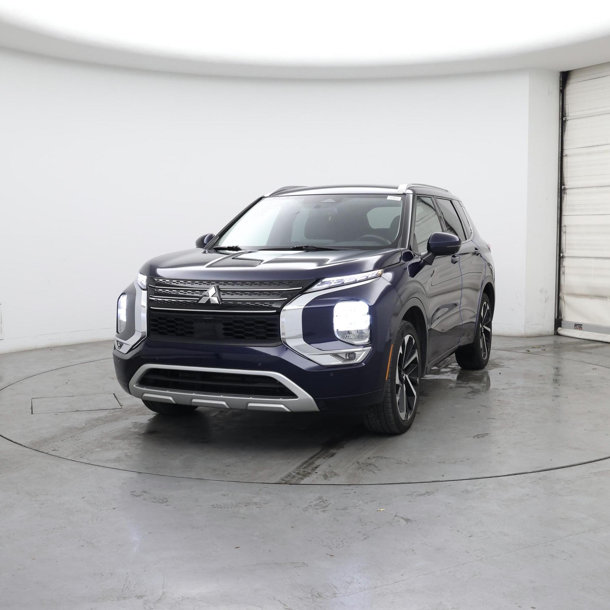 Thumbnail: 2022 Mitsubishi Outlander - 4