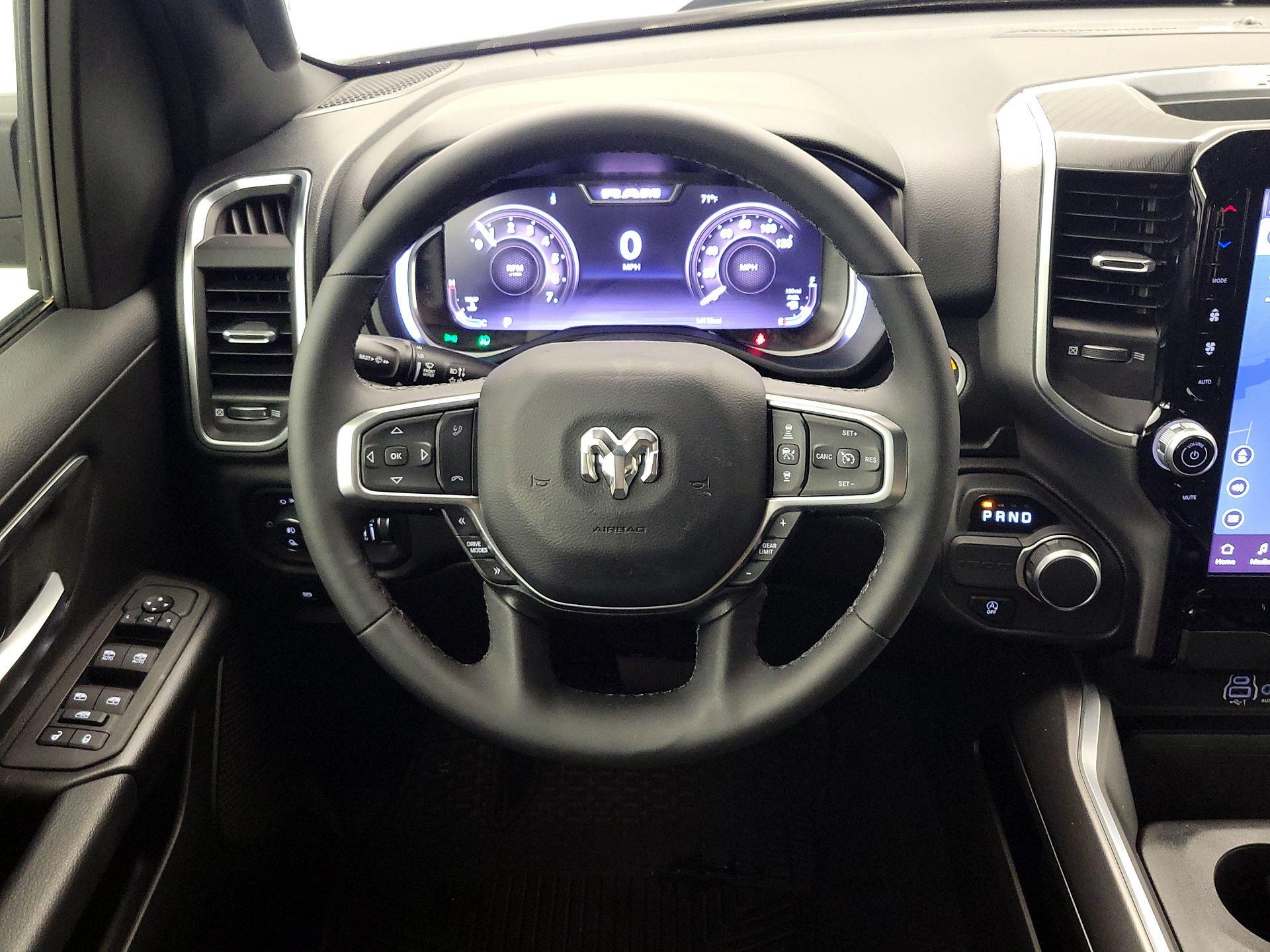 Thumbnail: 2025 RAM 1500 - 10