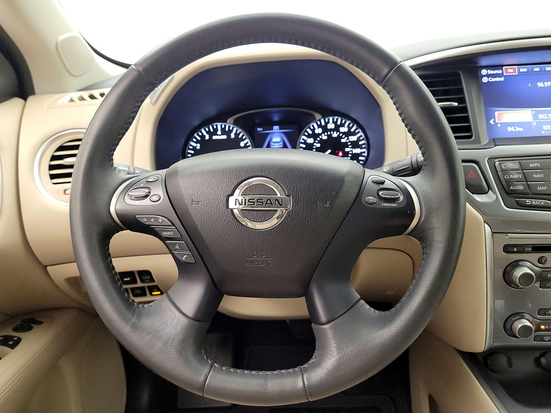 Thumbnail: 2017 Nissan Pathfinder - 10