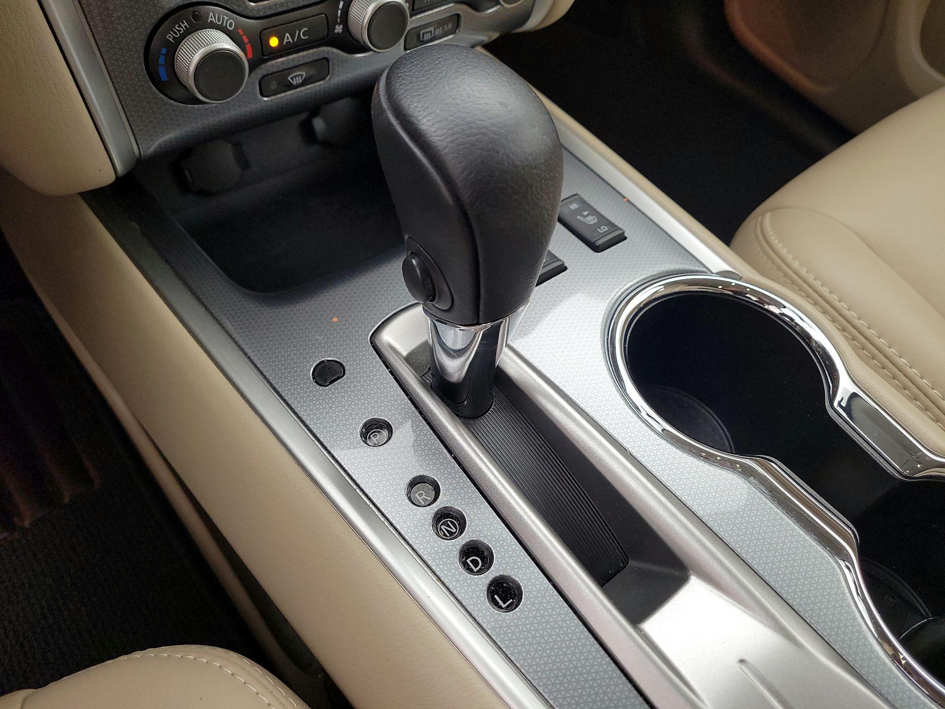 Thumbnail: 2017 Nissan Pathfinder - 17