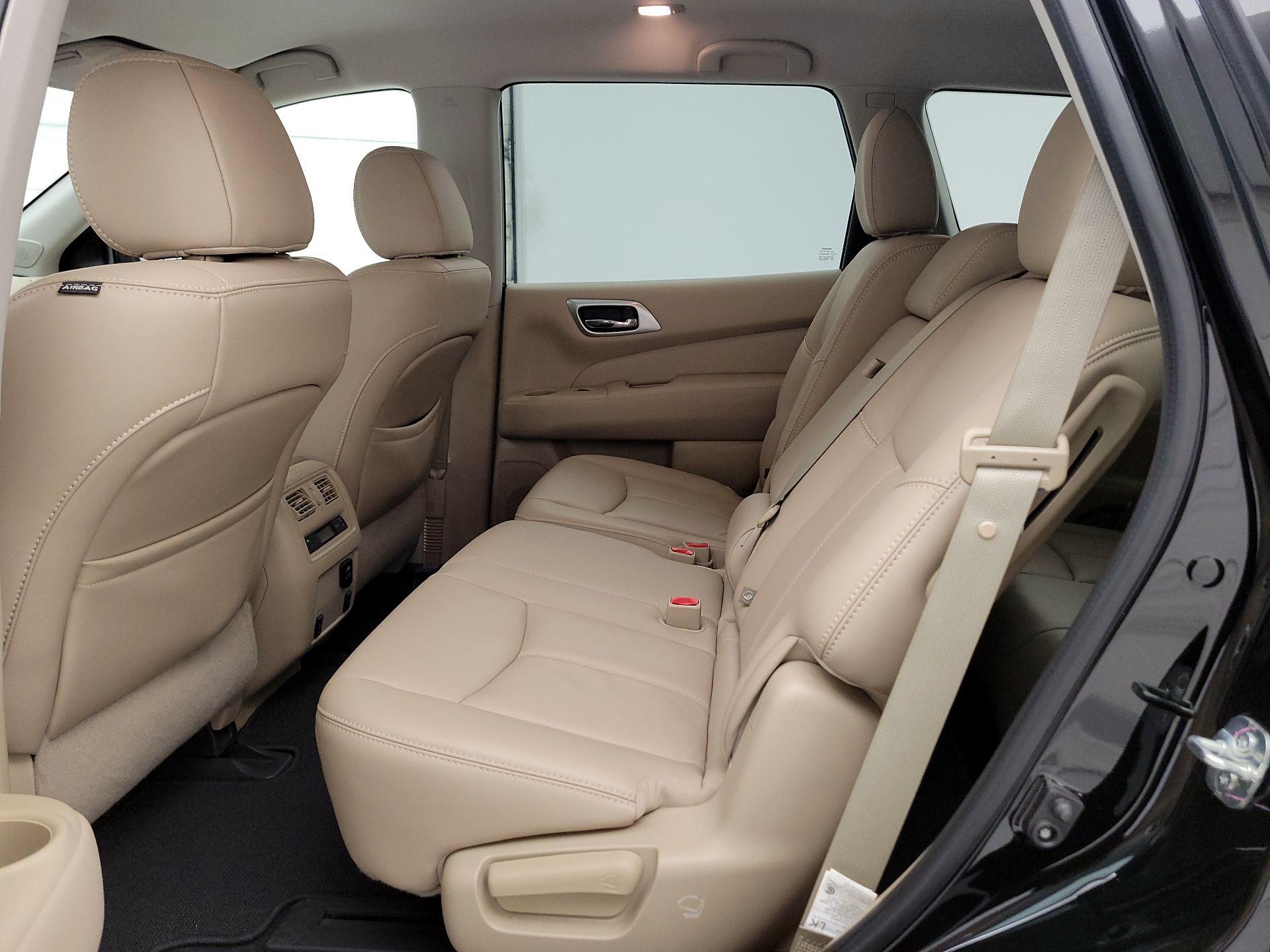 Thumbnail: 2017 Nissan Pathfinder - 19