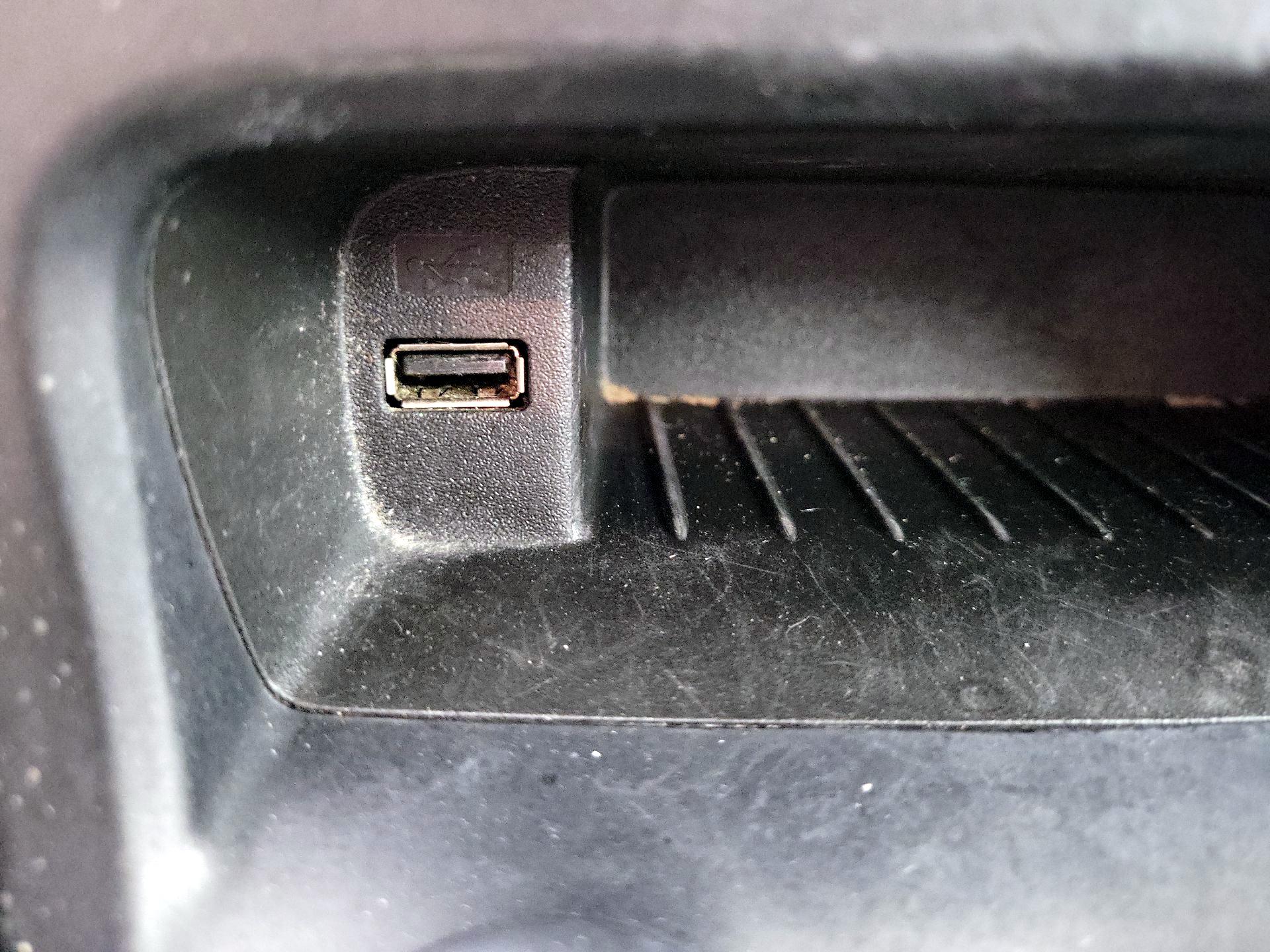 Thumbnail: 2017 Ford Focus - 18