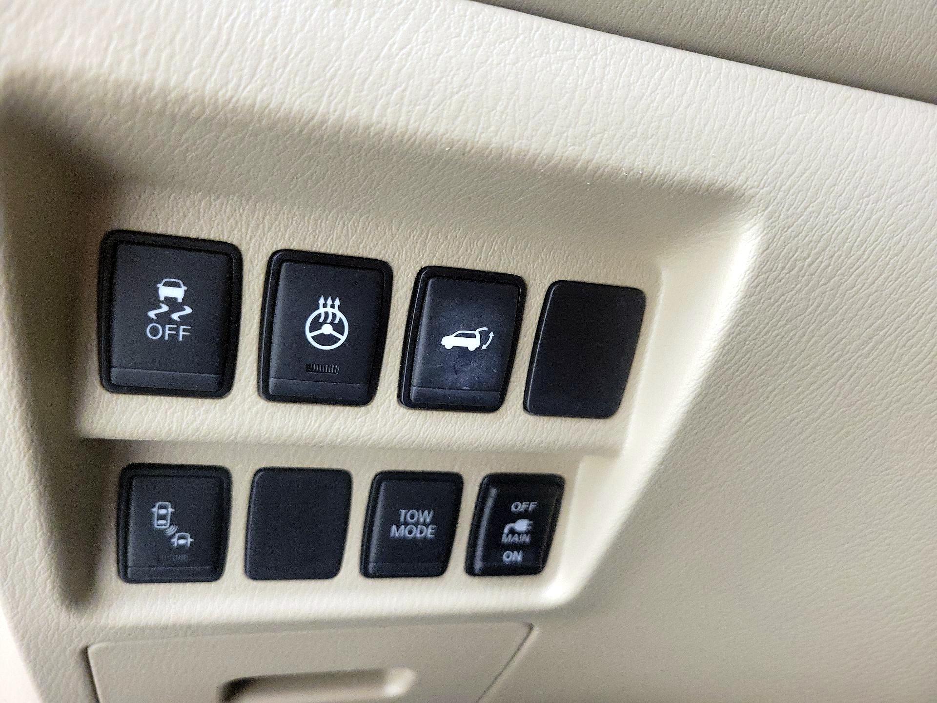 Thumbnail: 2020 Nissan Pathfinder - 13