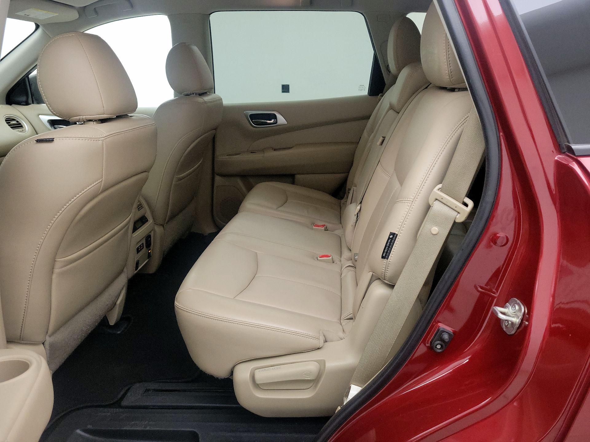 Thumbnail: 2020 Nissan Pathfinder - 20