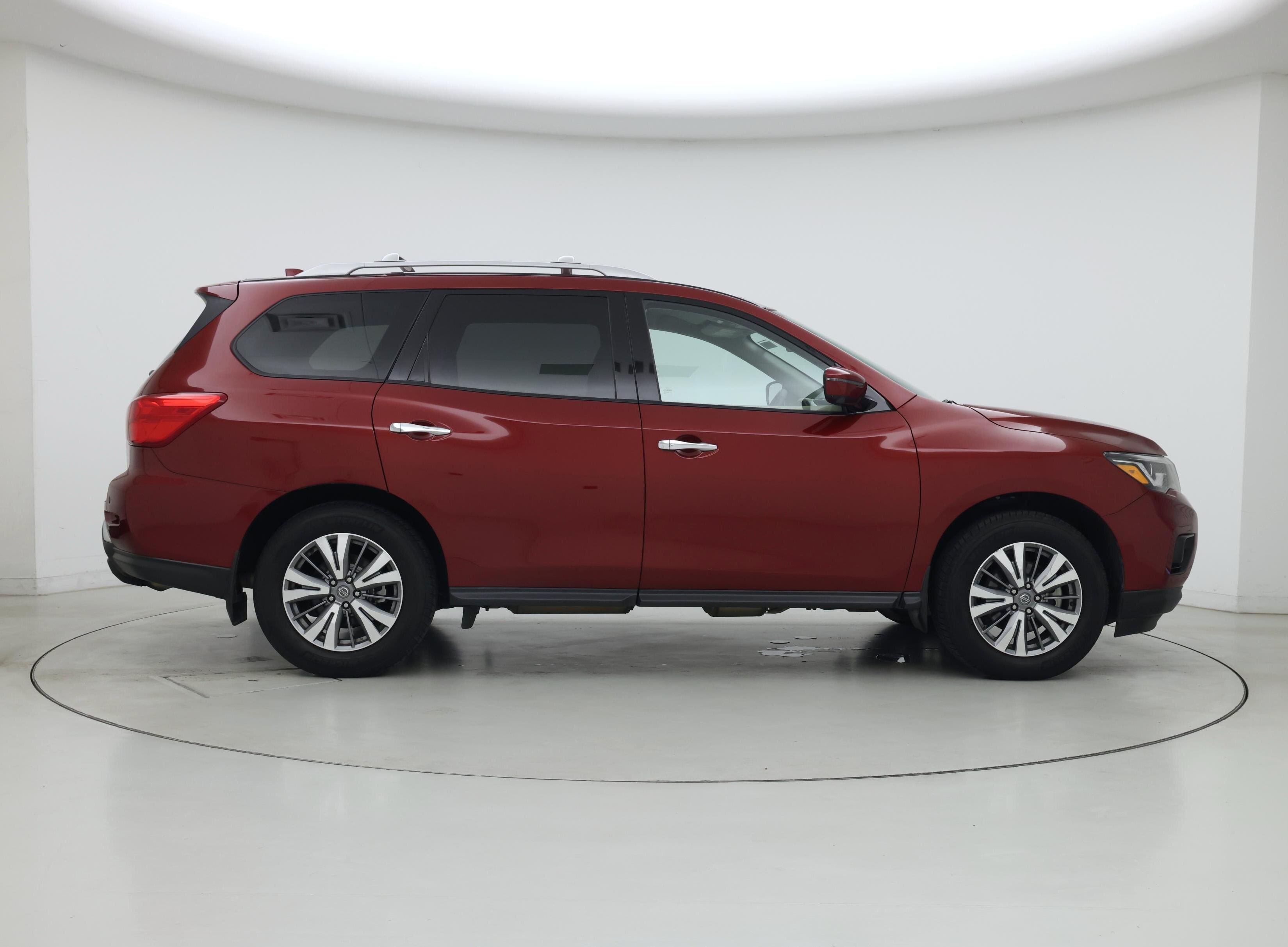 Thumbnail: 2020 Nissan Pathfinder - 7